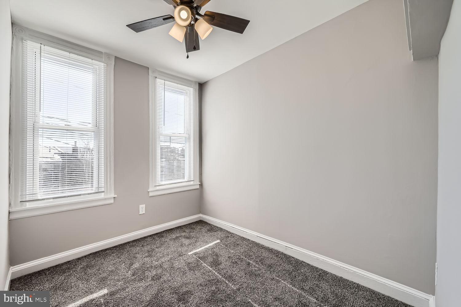WYMAN PARK HAMPDEN - Residential
