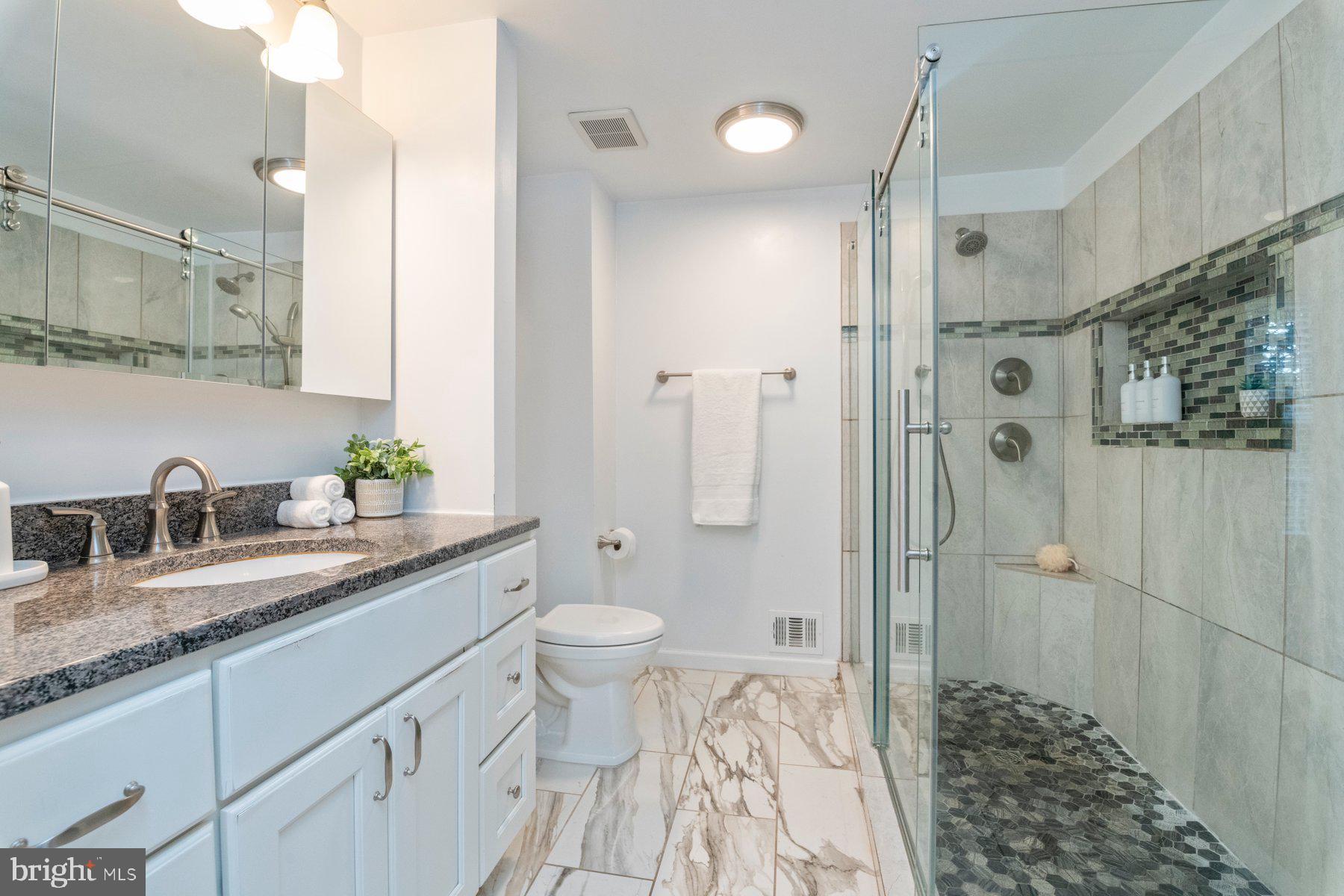 PADONIA COMPLEX - Residential