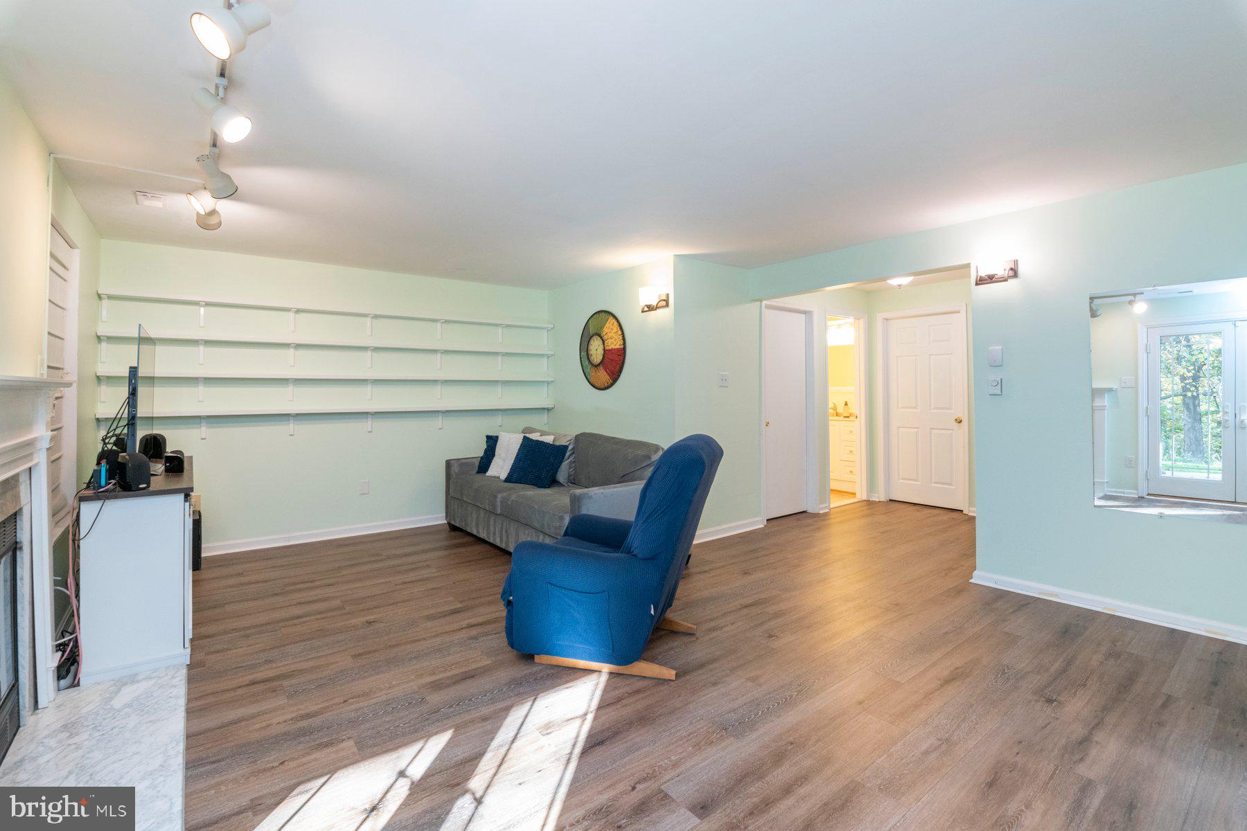 PADONIA COMPLEX - Residential