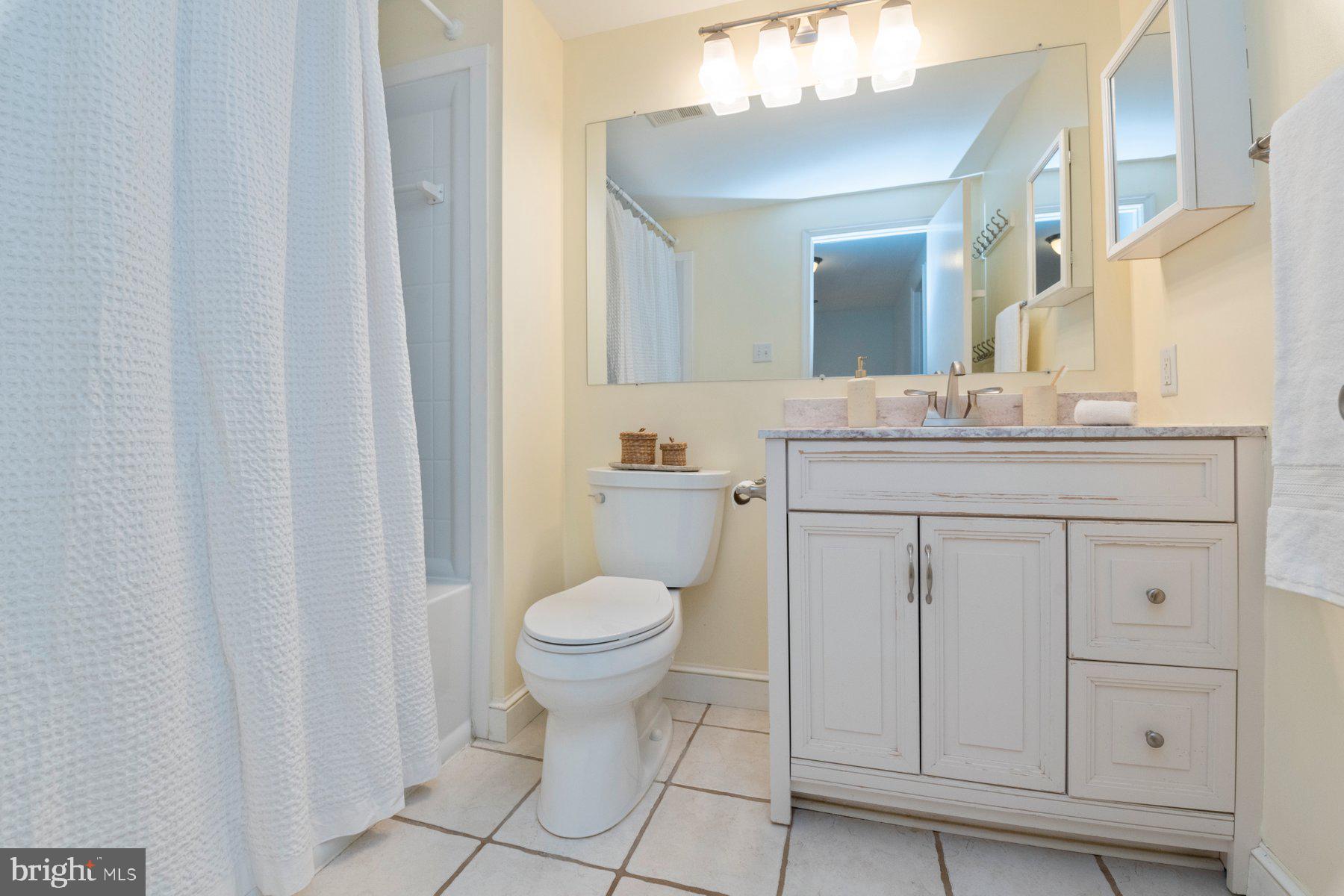 PADONIA COMPLEX - Residential