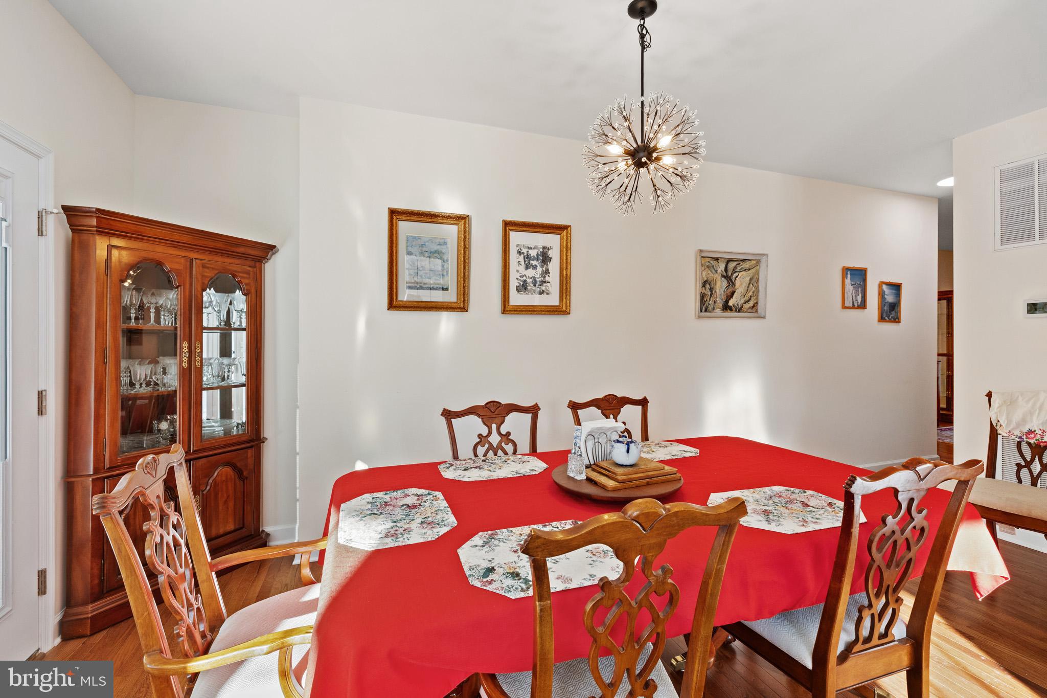 EDINBURG SQUARE - Residential