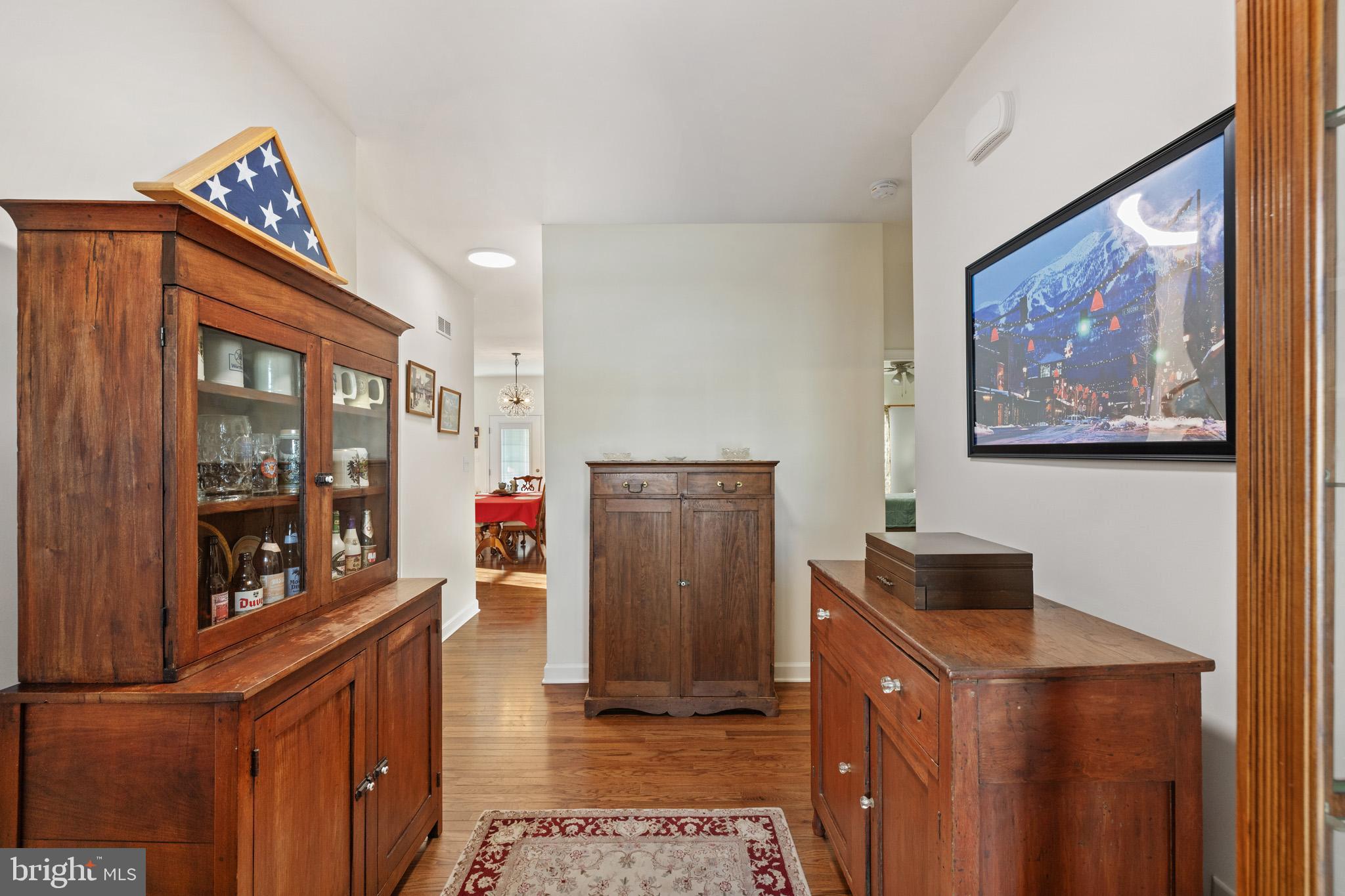 EDINBURG SQUARE - Residential