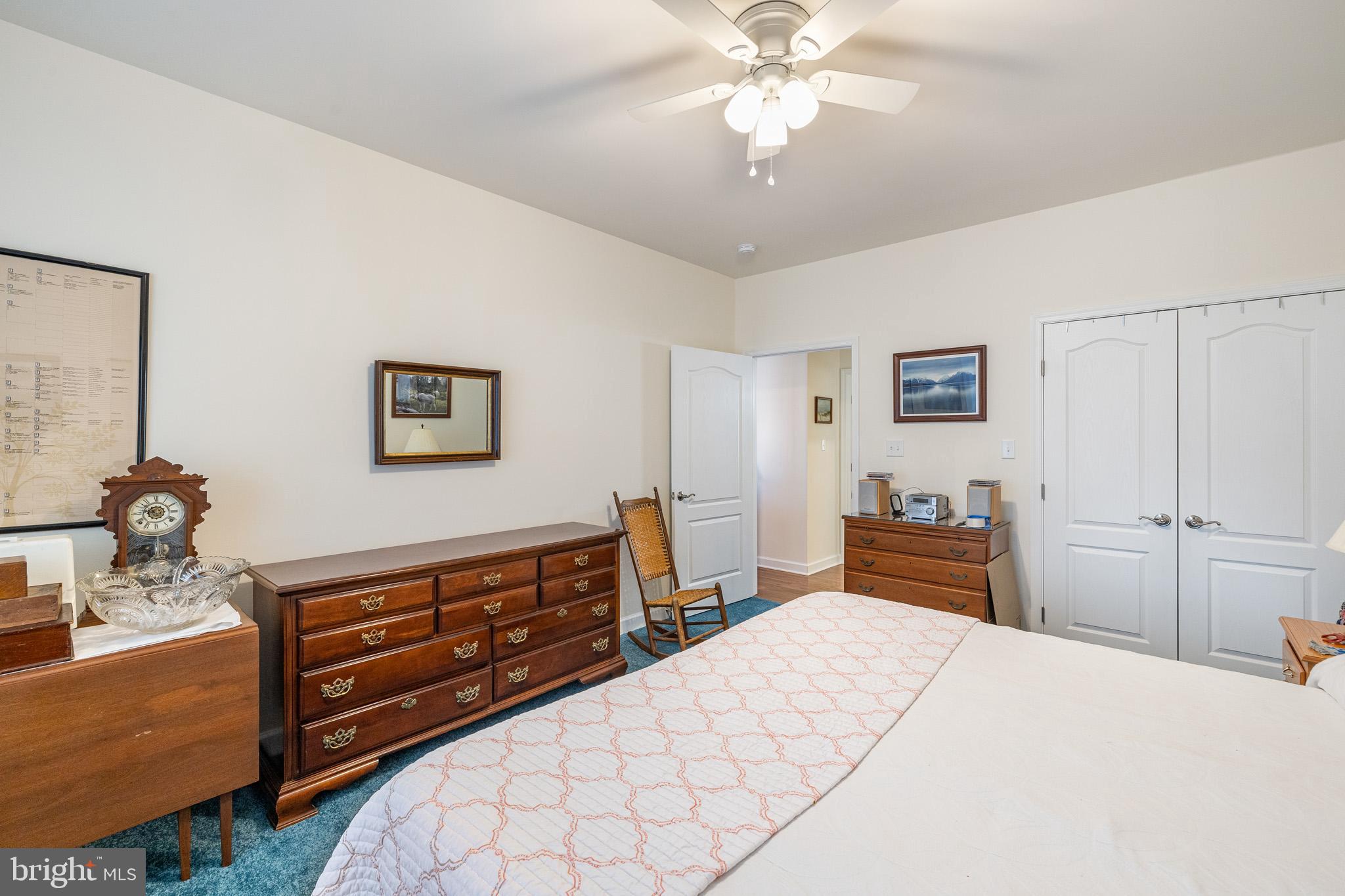 EDINBURG SQUARE - Residential