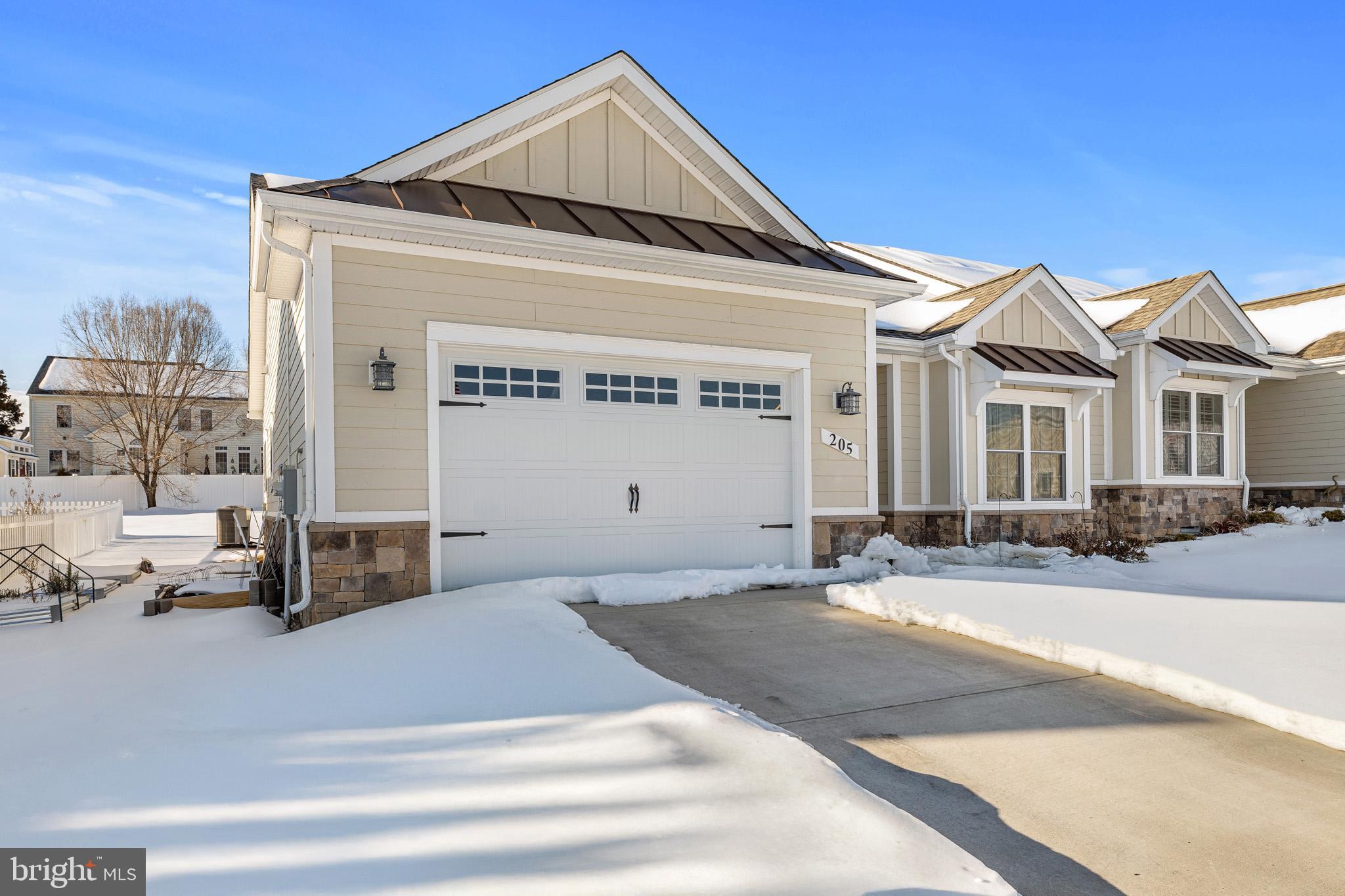 EDINBURG SQUARE - Residential