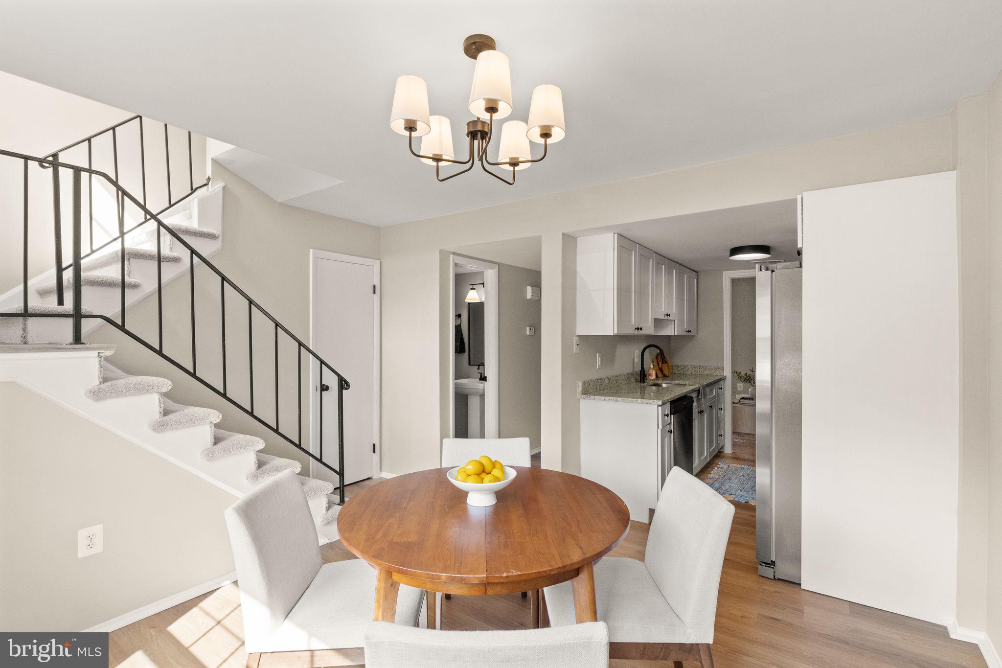 DALE CITY - Residential