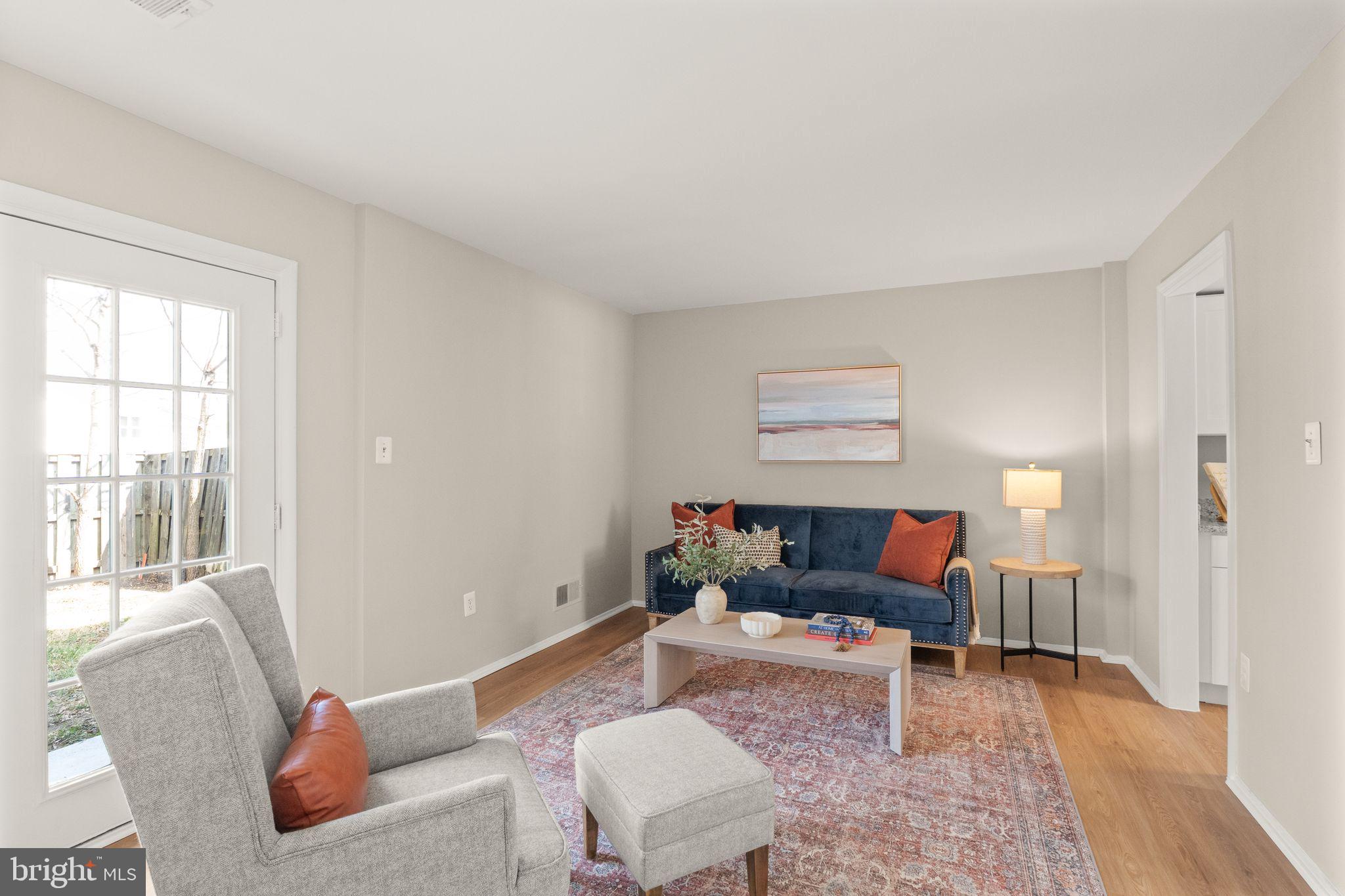 DALE CITY - Residential