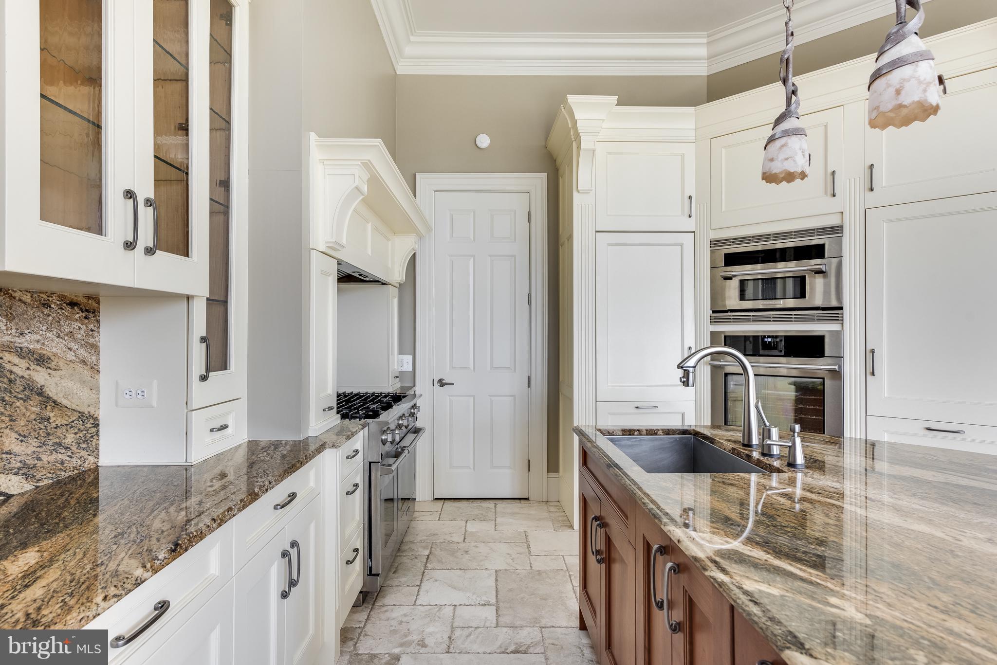 PLEASANT PLAINS - Residential