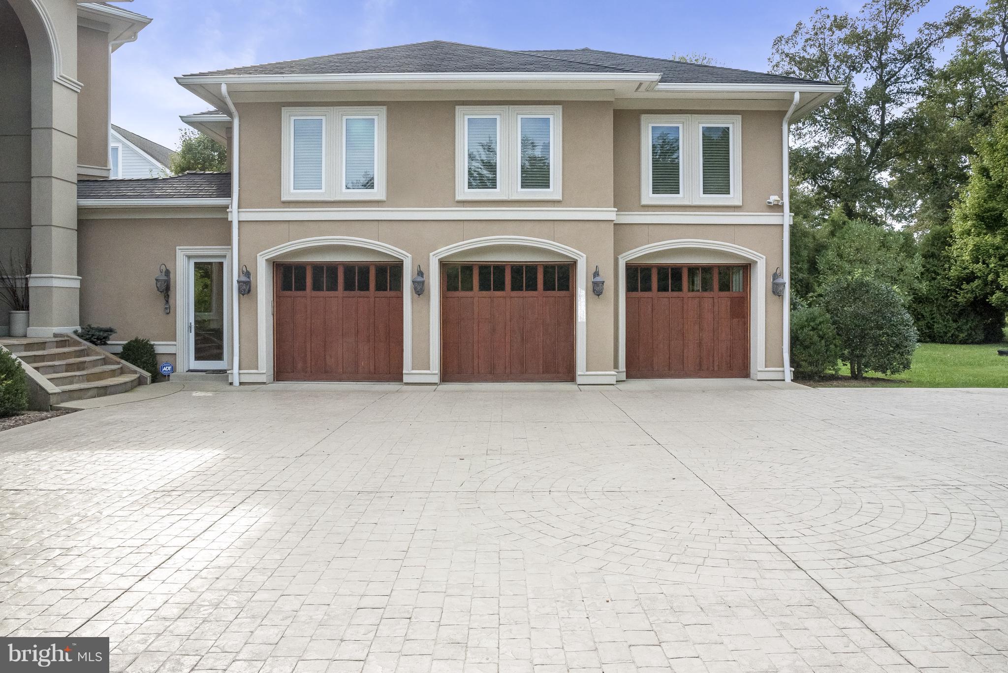 PLEASANT PLAINS - Residential