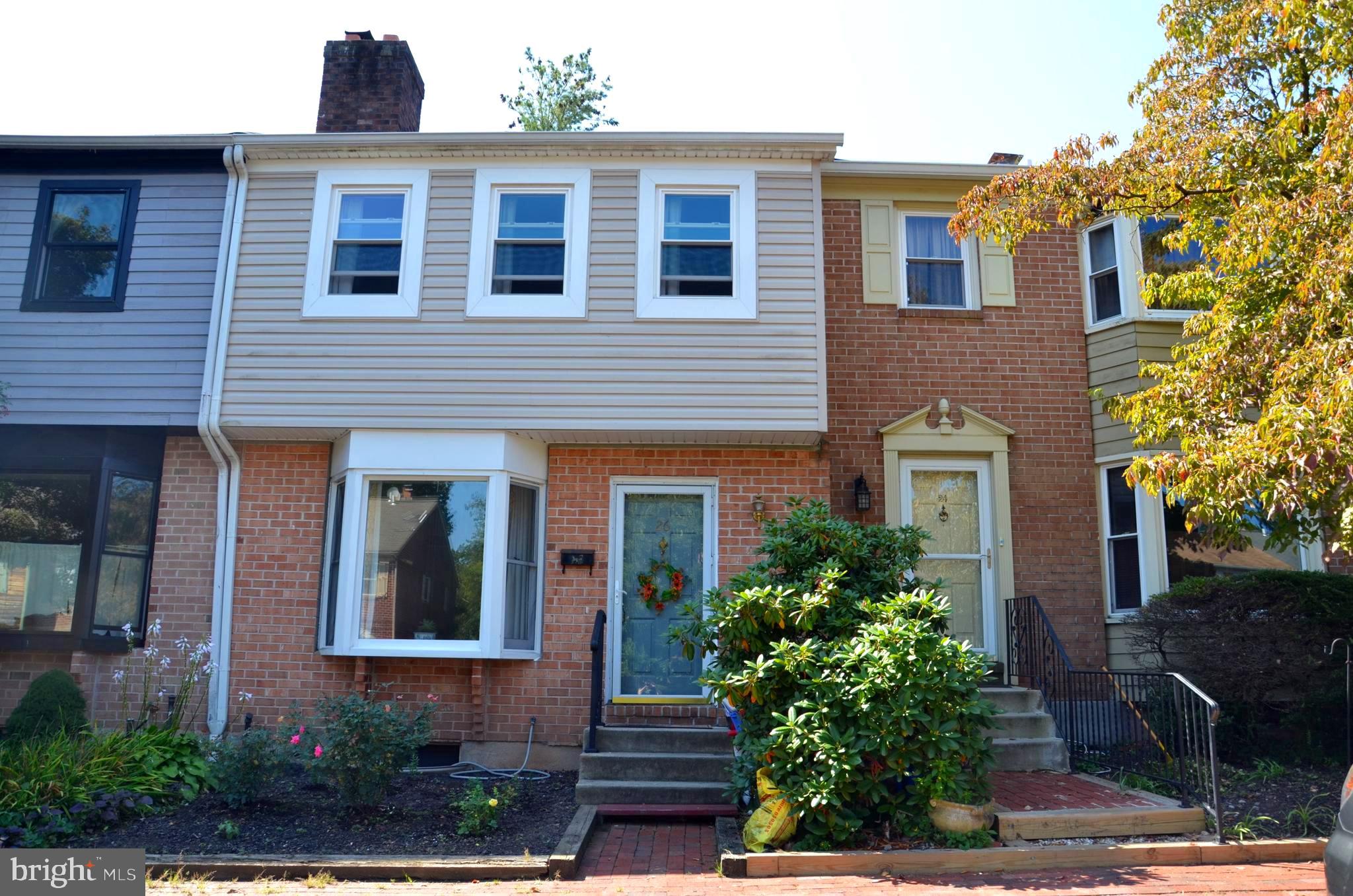 Welcome to this beautifully maintained 3-bedroom townhome in the desirable Olde Colonial Greene community, located in the award-winning Central Bucks School District.
The main level features a spacious living room with a wide bay window and wood-burning fireplace, a kitchen with granite countertops and ample cabinet space, a dining area with sliding glass doors to a private, fully fenced deck and patio. Recessed lighting and a convenient powder room complete the first floor.
Upstairs, the primary bedroom offers hardwood flooring, abundant natural light, and generous closet space. Two additional bedrooms share a full, updated bathroom. The full basement provides excellent storage and potential for future finishing.
This home is ideally situated just minutes from historic Doylestown Borough, with easy walking access to Doyle Elementary, Lenape Middle School, local parks, and shops.