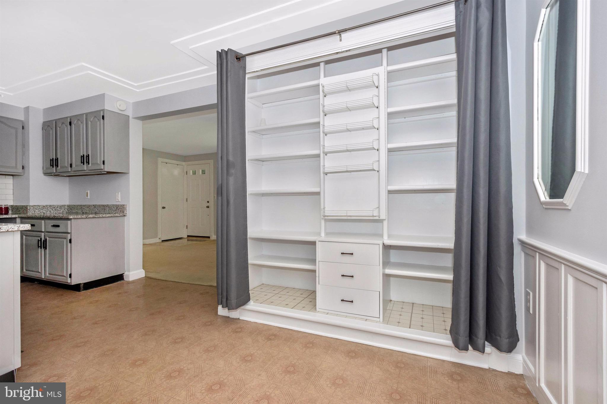 OWINGS MILLS - Residential