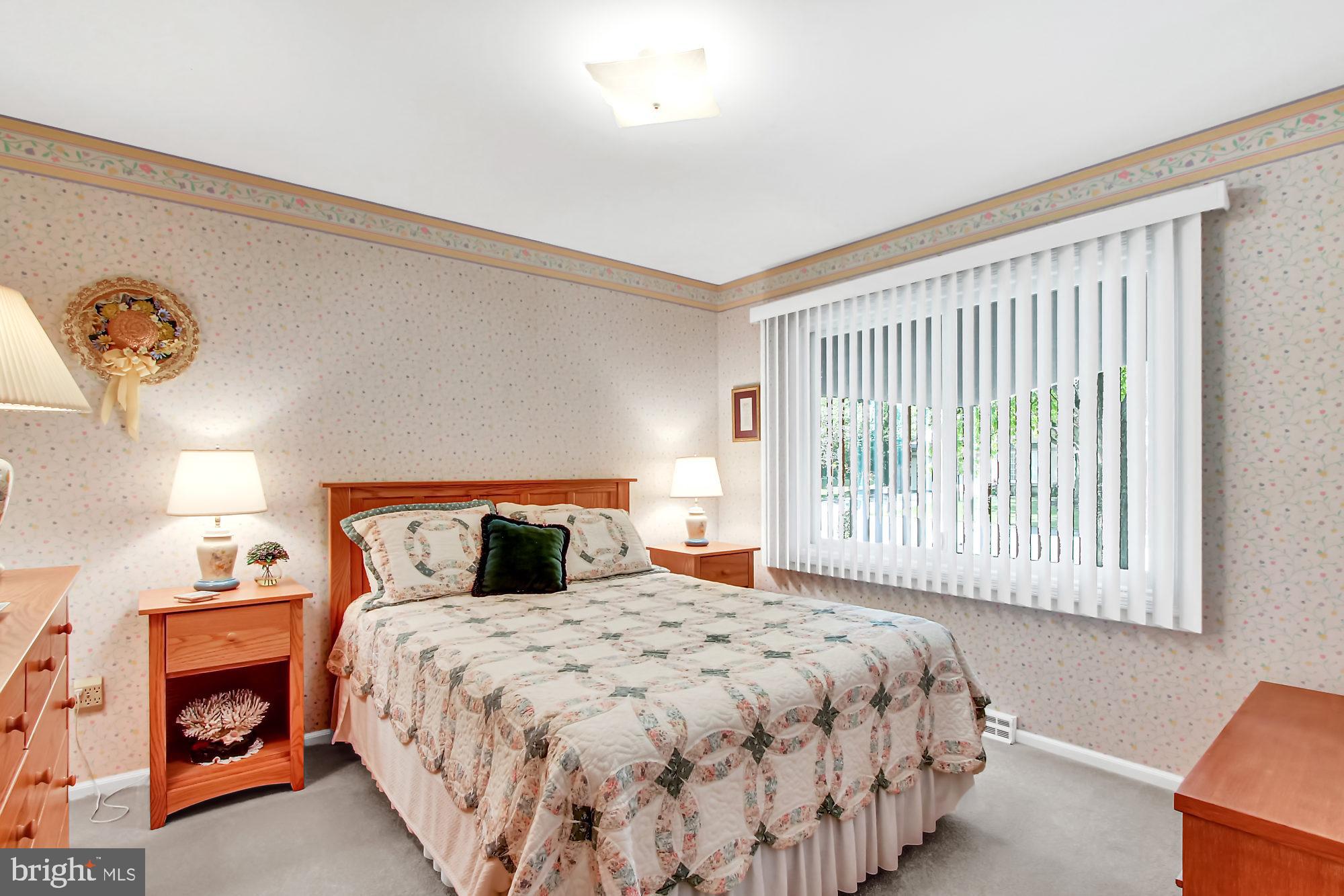 APPLEWOOD - Residential