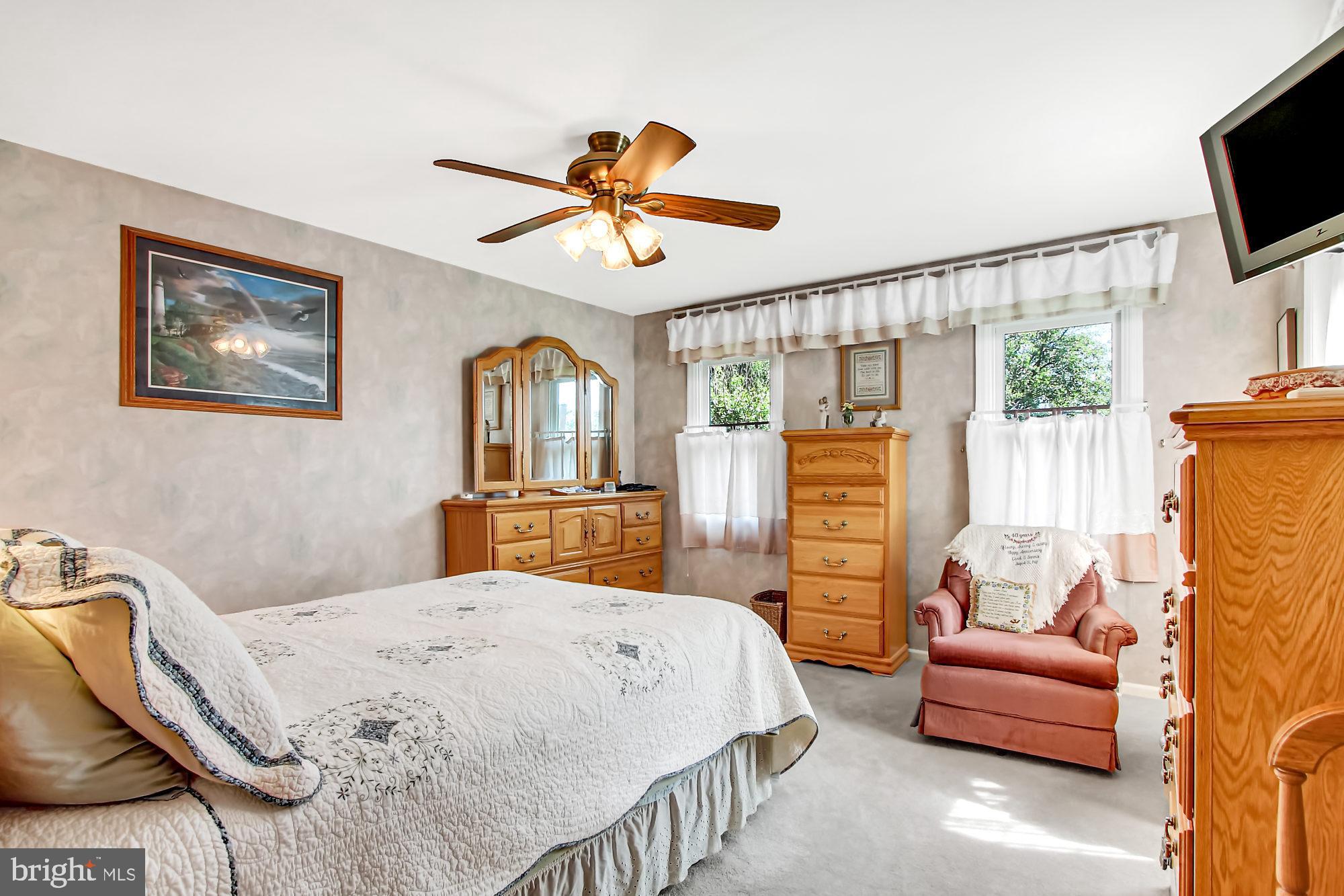 APPLEWOOD - Residential