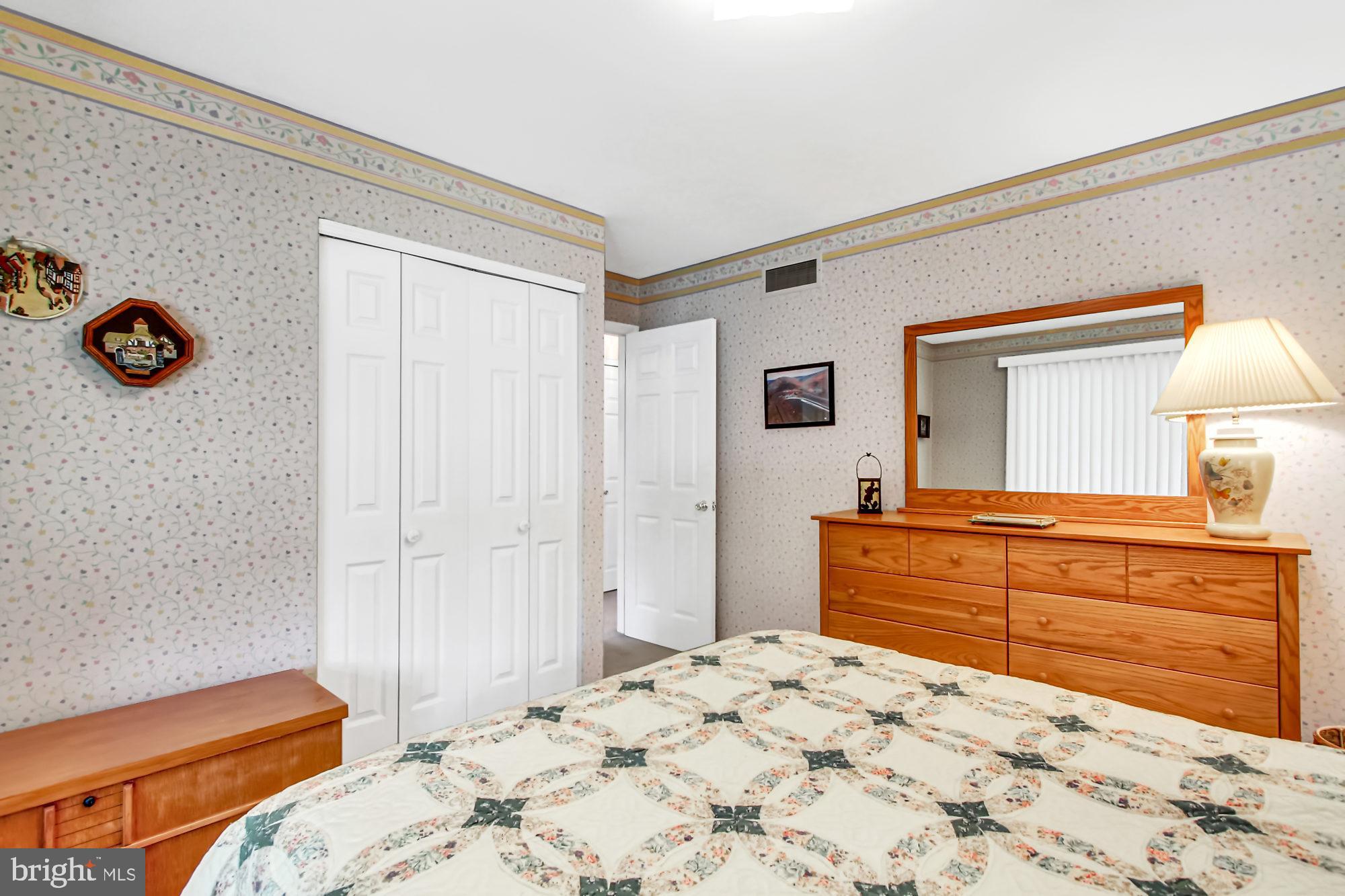 APPLEWOOD - Residential