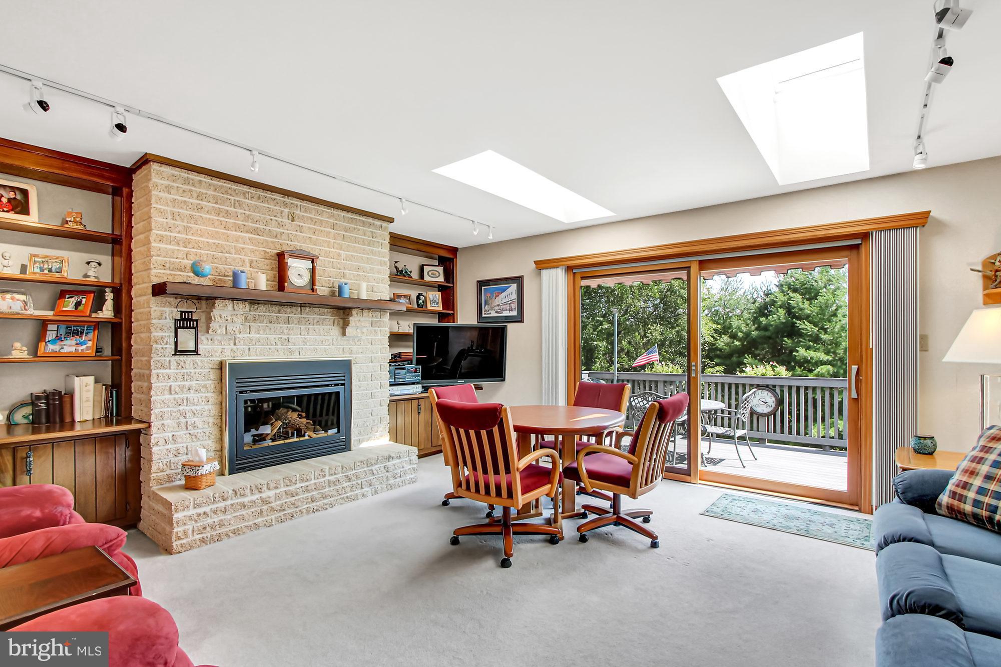 APPLEWOOD - Residential