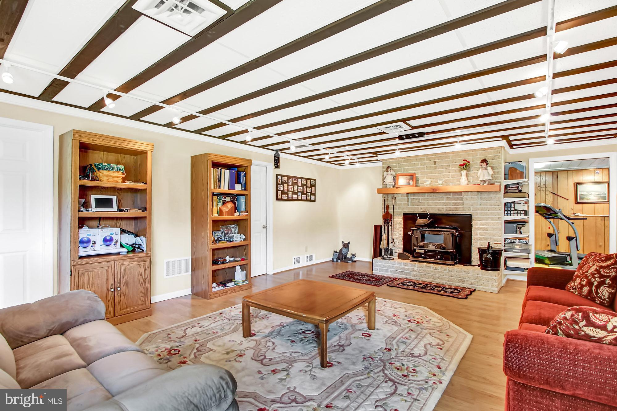 APPLEWOOD - Residential