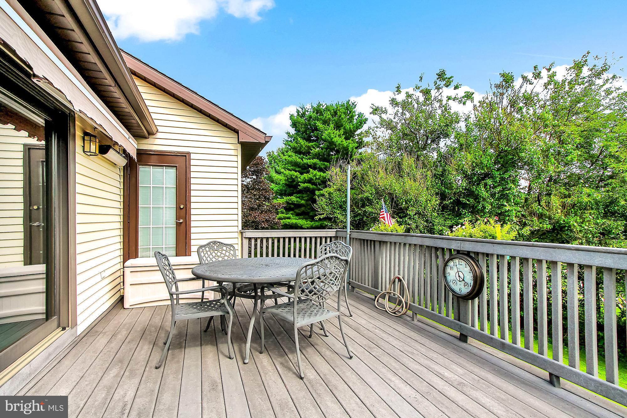 APPLEWOOD - Residential