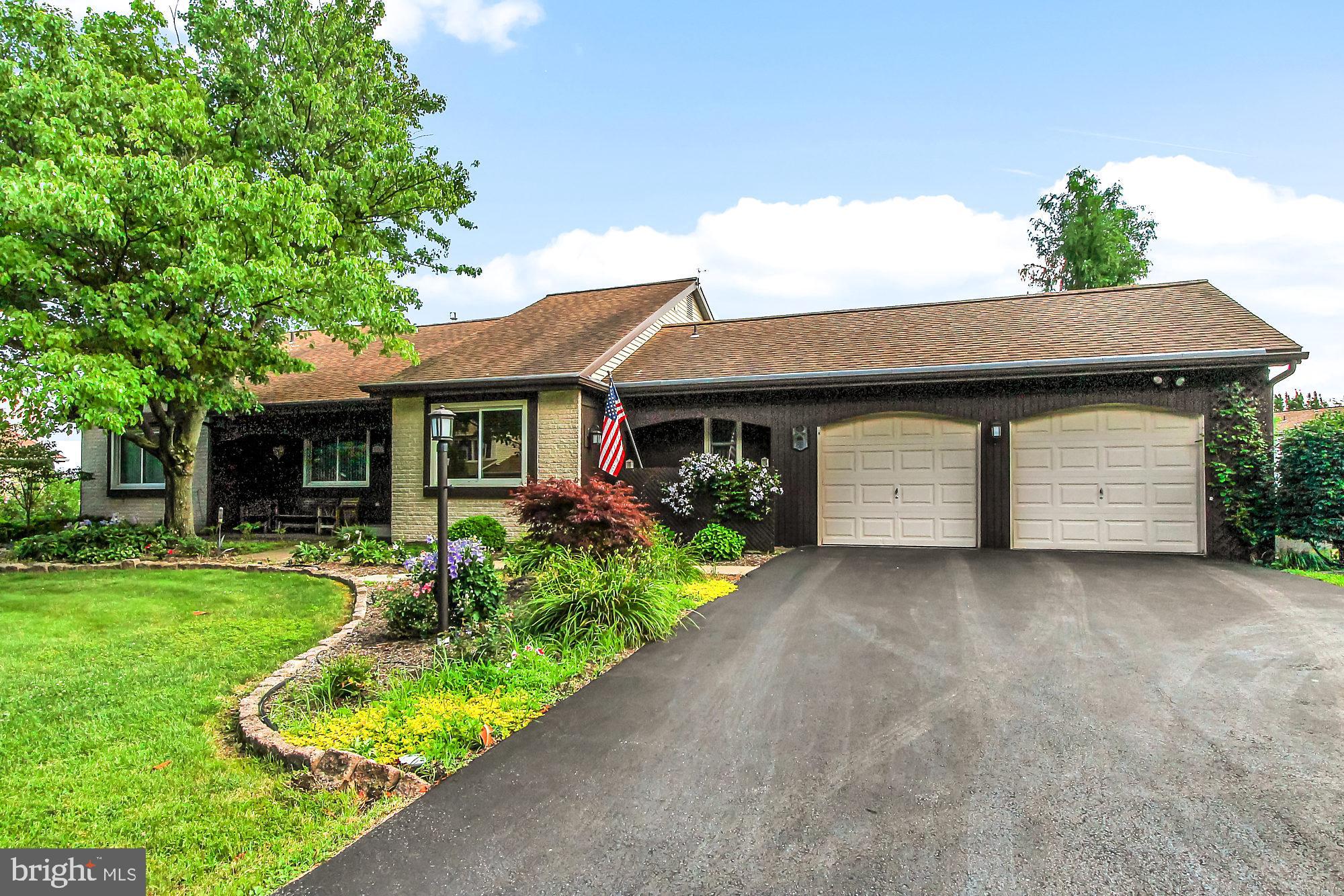 APPLEWOOD - Residential