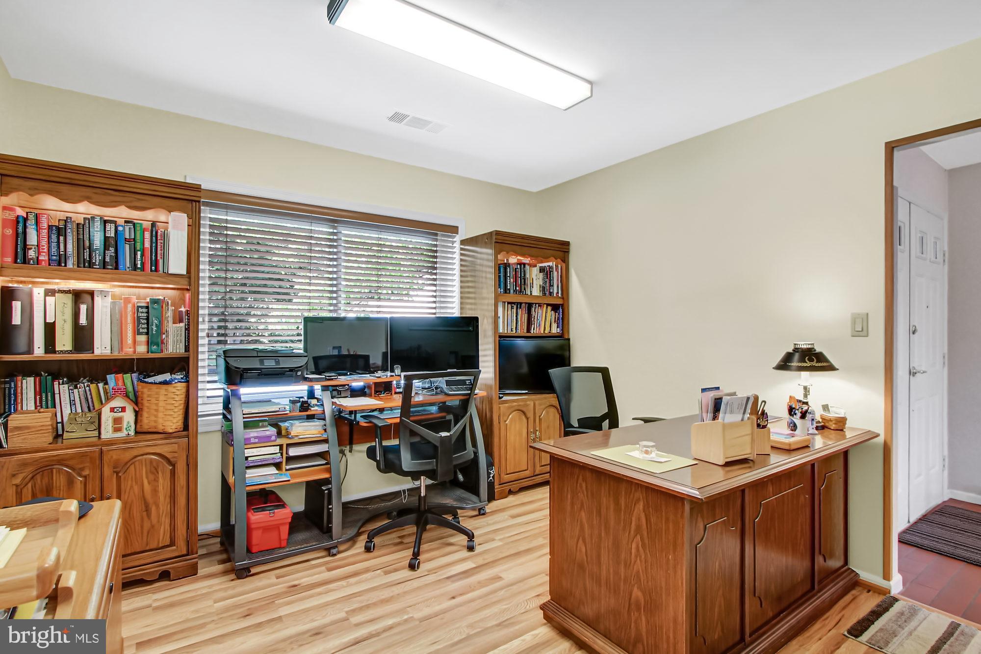 APPLEWOOD - Residential