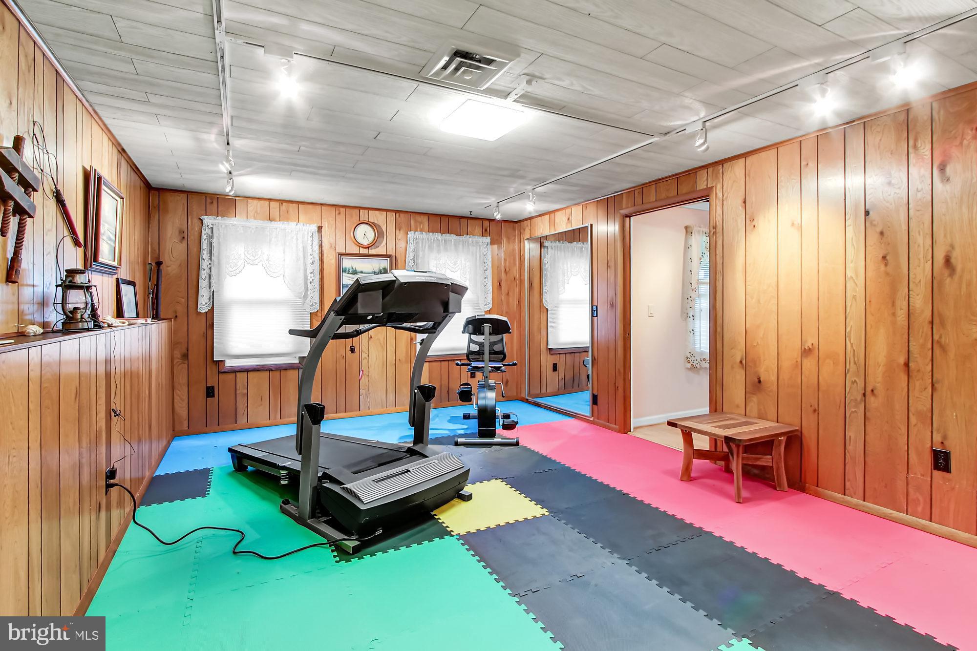 APPLEWOOD - Residential