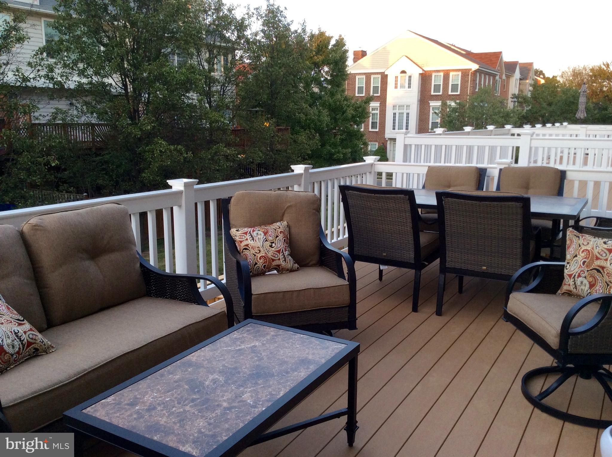 POTTERS GLEN - Residential Lease