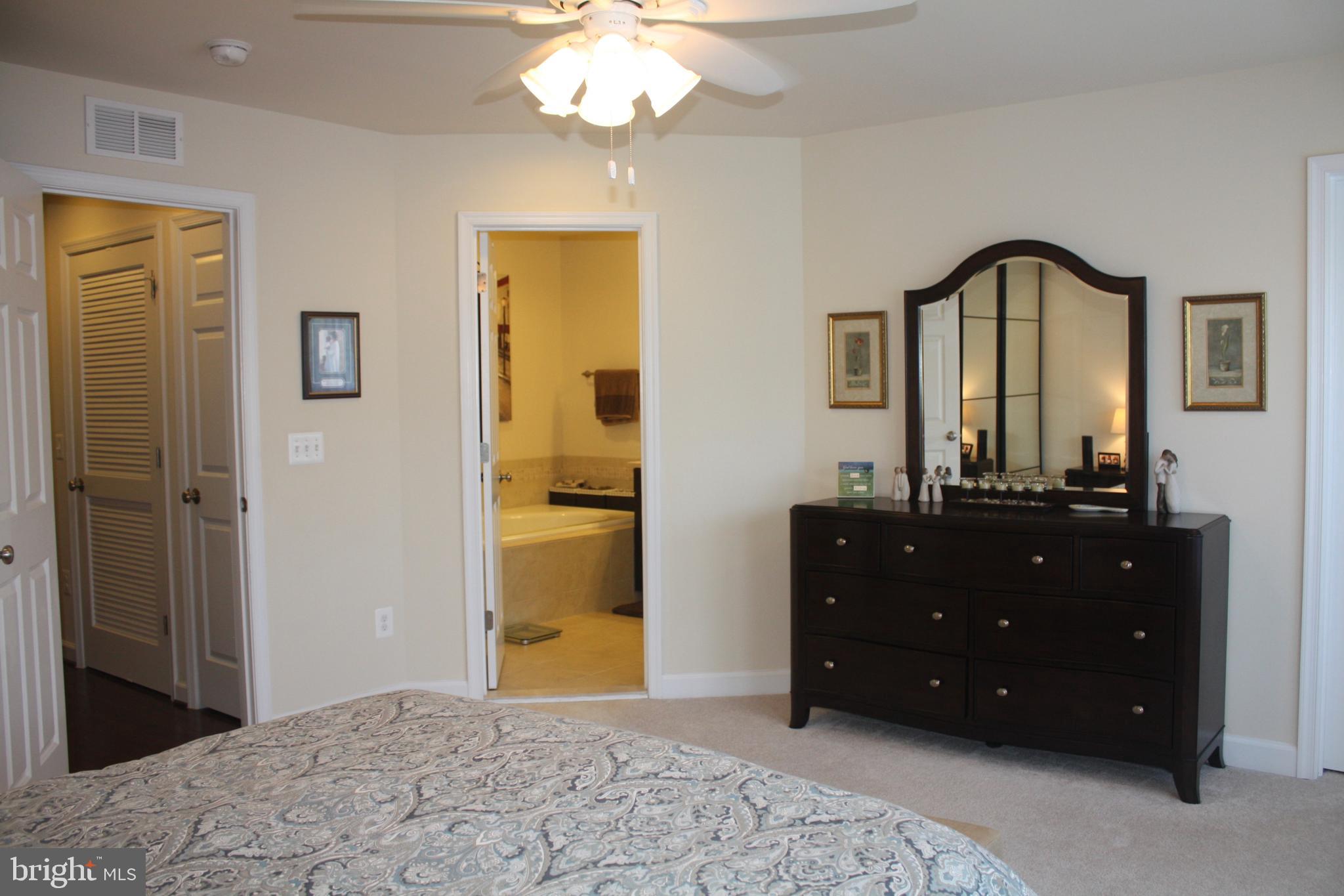 POTTERS GLEN - Residential Lease