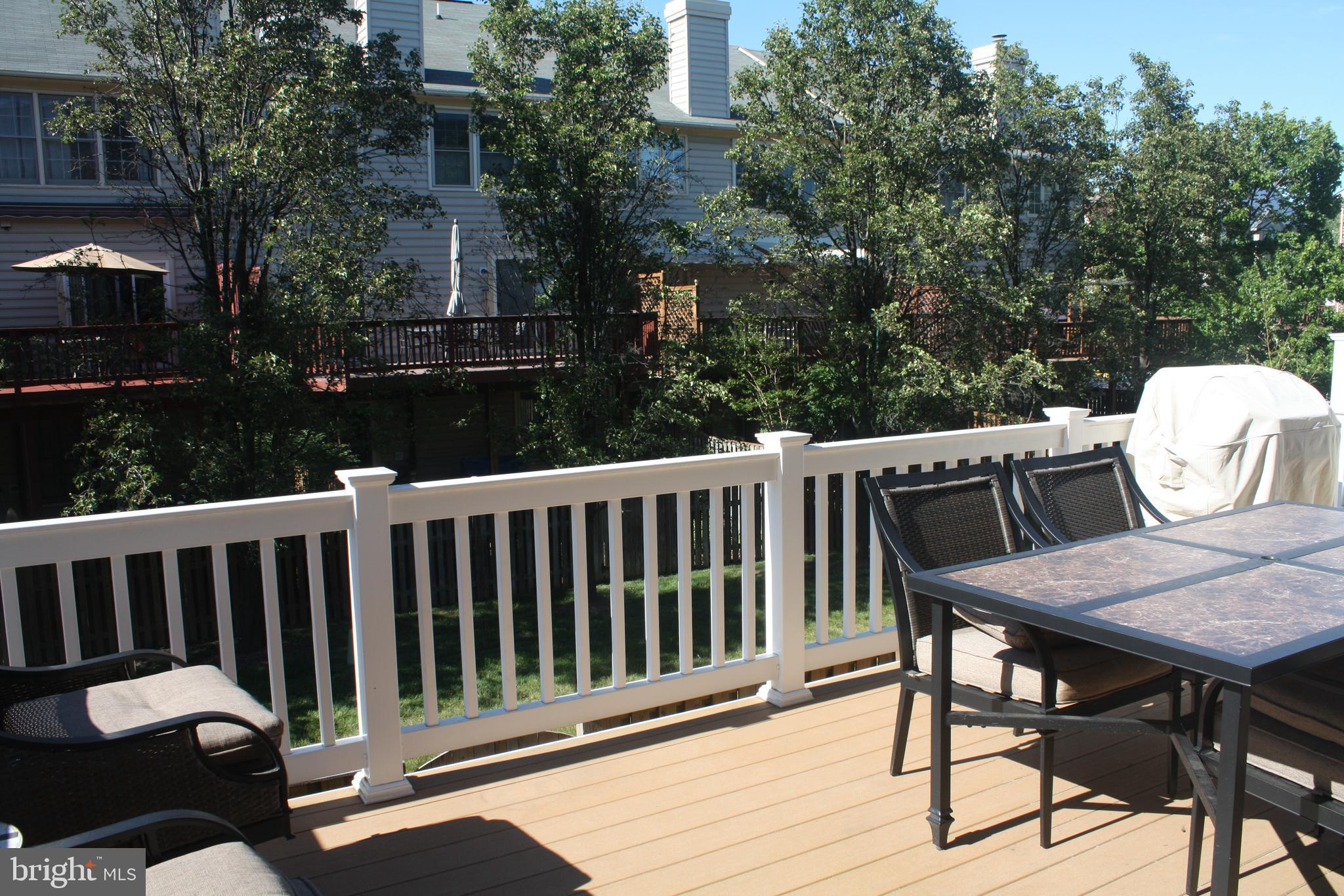 POTTERS GLEN - Residential Lease