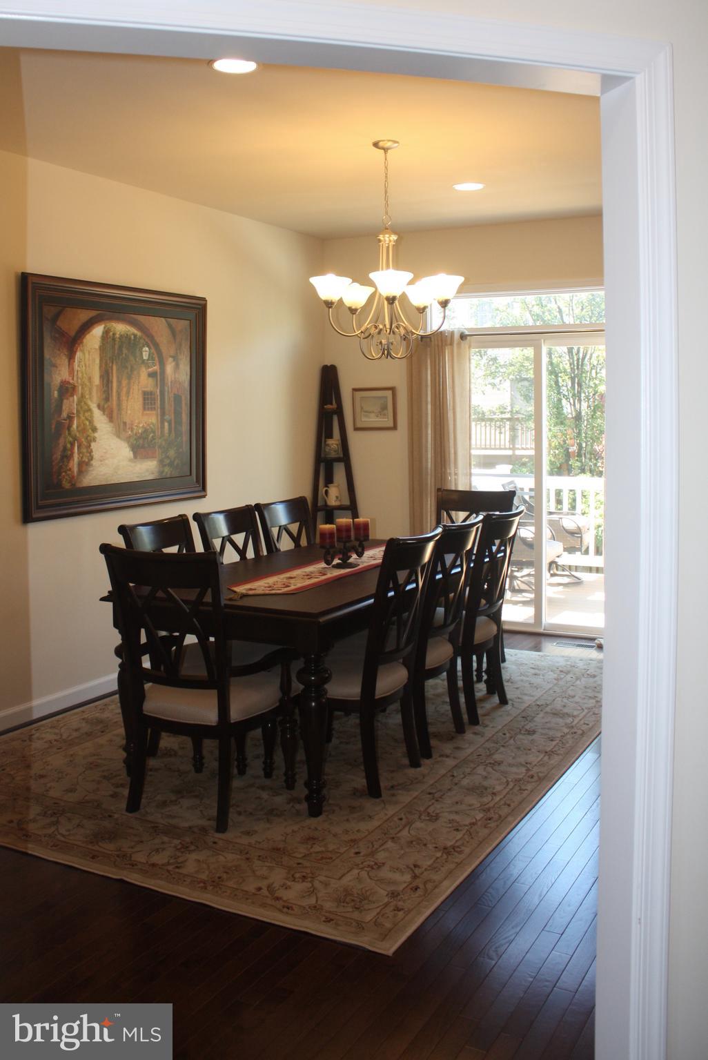 POTTERS GLEN - Residential Lease