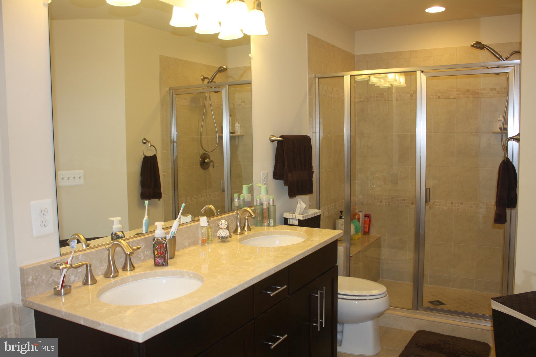 POTTERS GLEN - Residential Lease