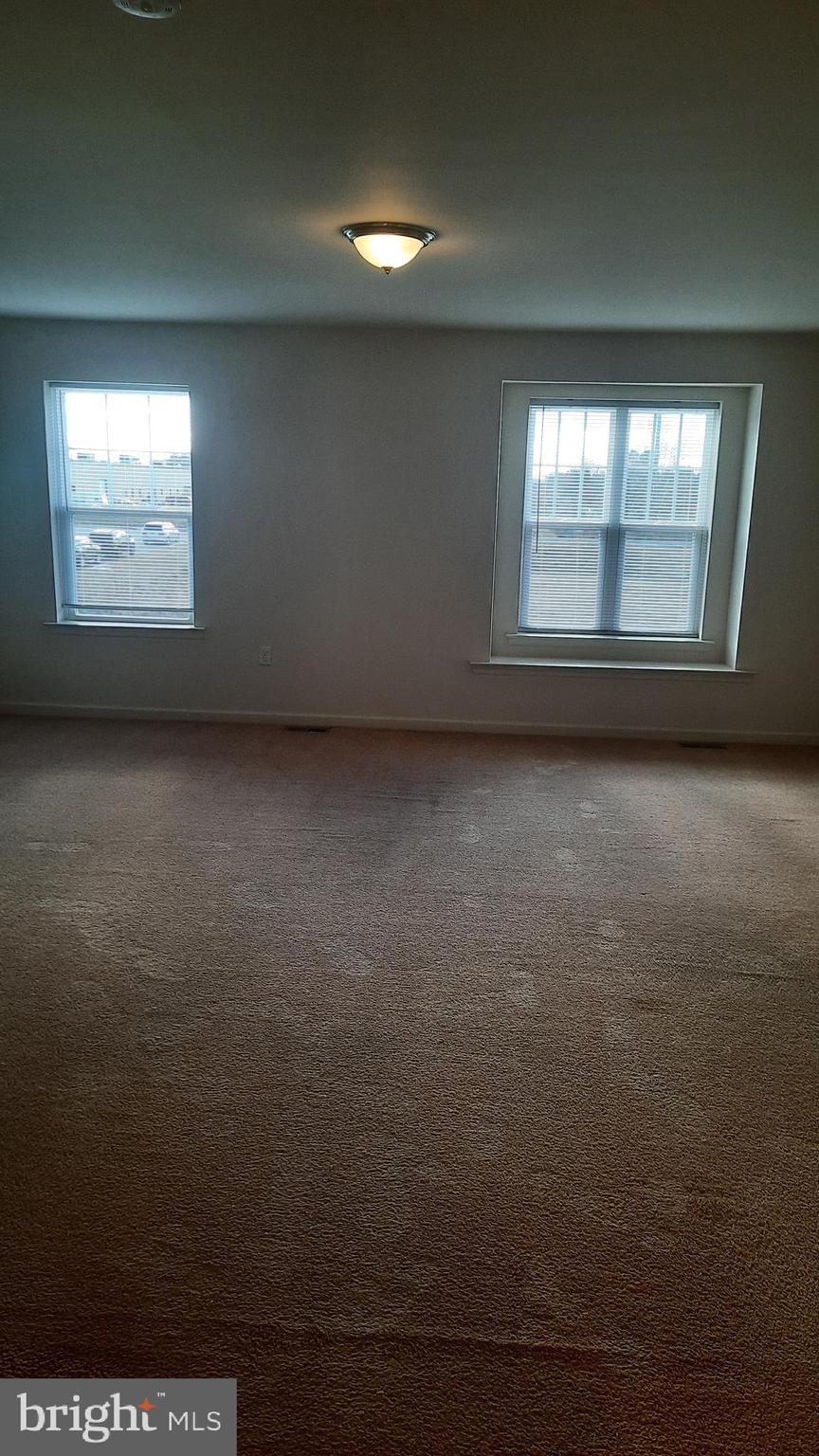 ADMIRALS QUAY - Residential Lease