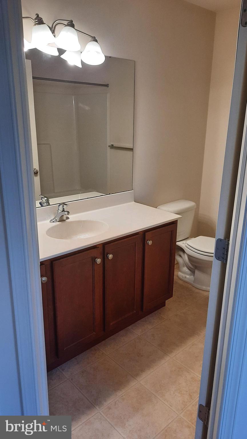 ADMIRALS QUAY - Residential Lease