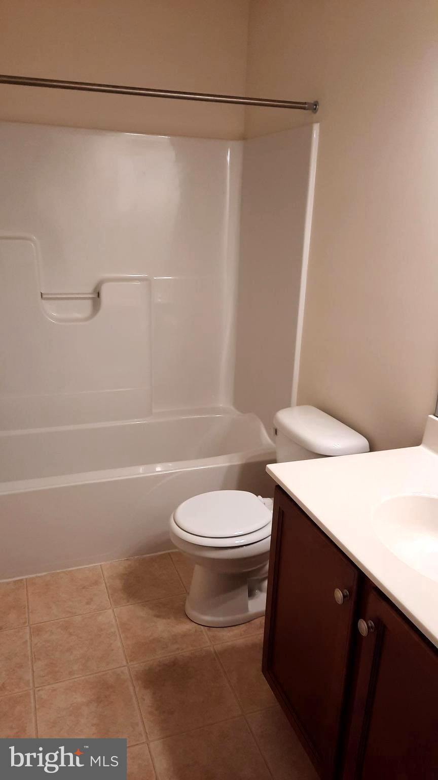 ADMIRALS QUAY - Residential Lease