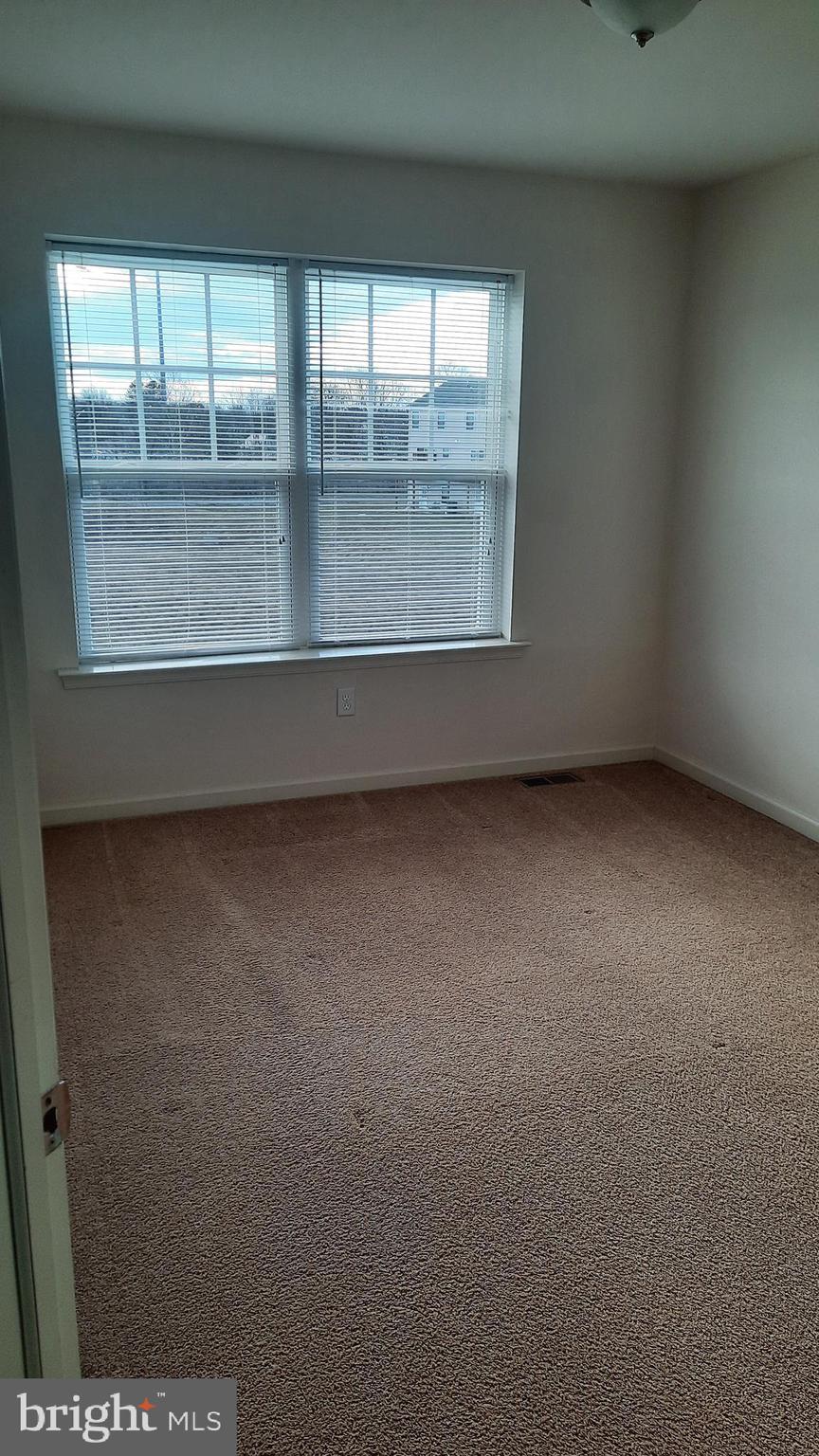 ADMIRALS QUAY - Residential Lease