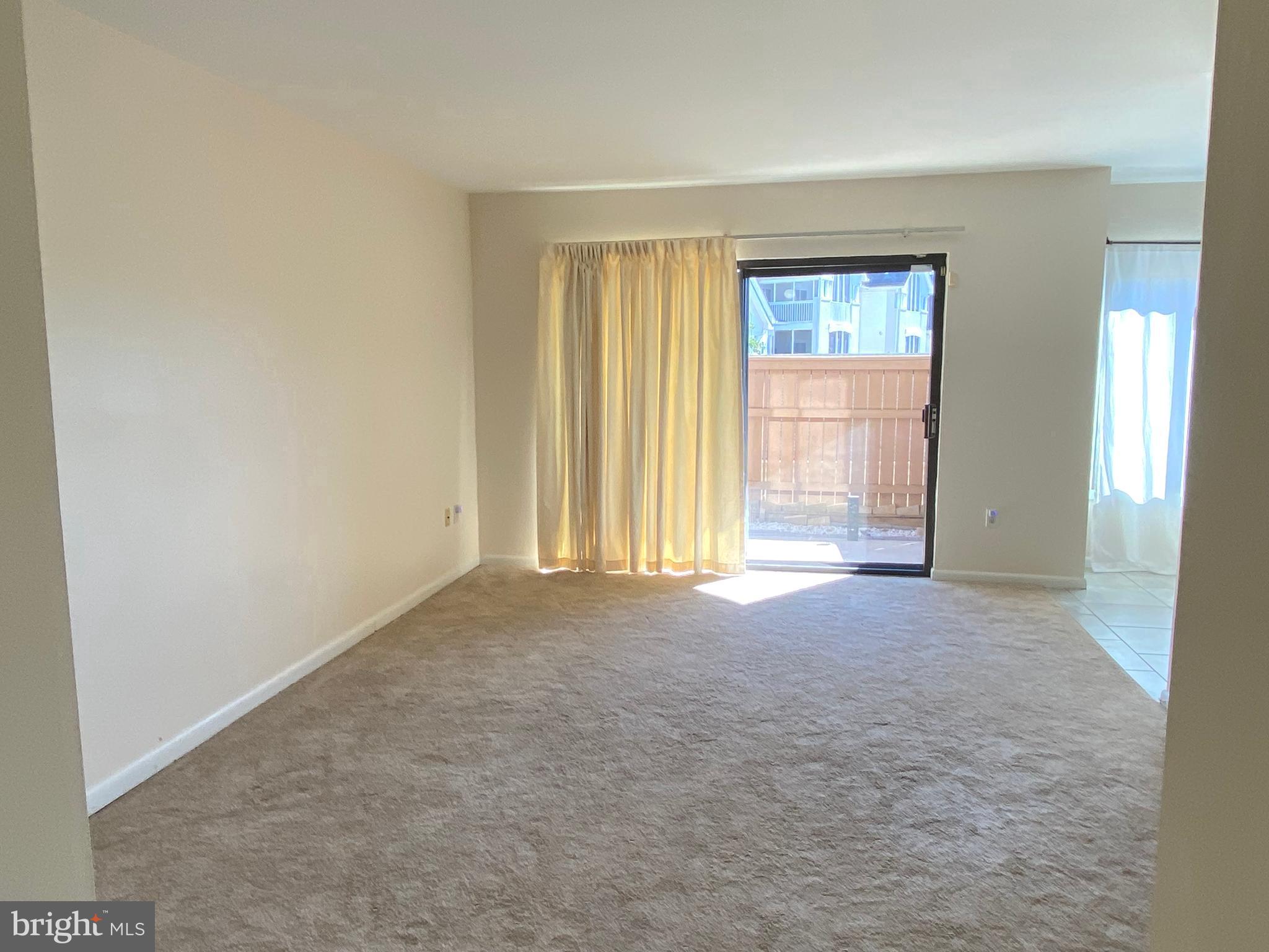 HUNTING RIDGE CONDOMINIUM - Residential