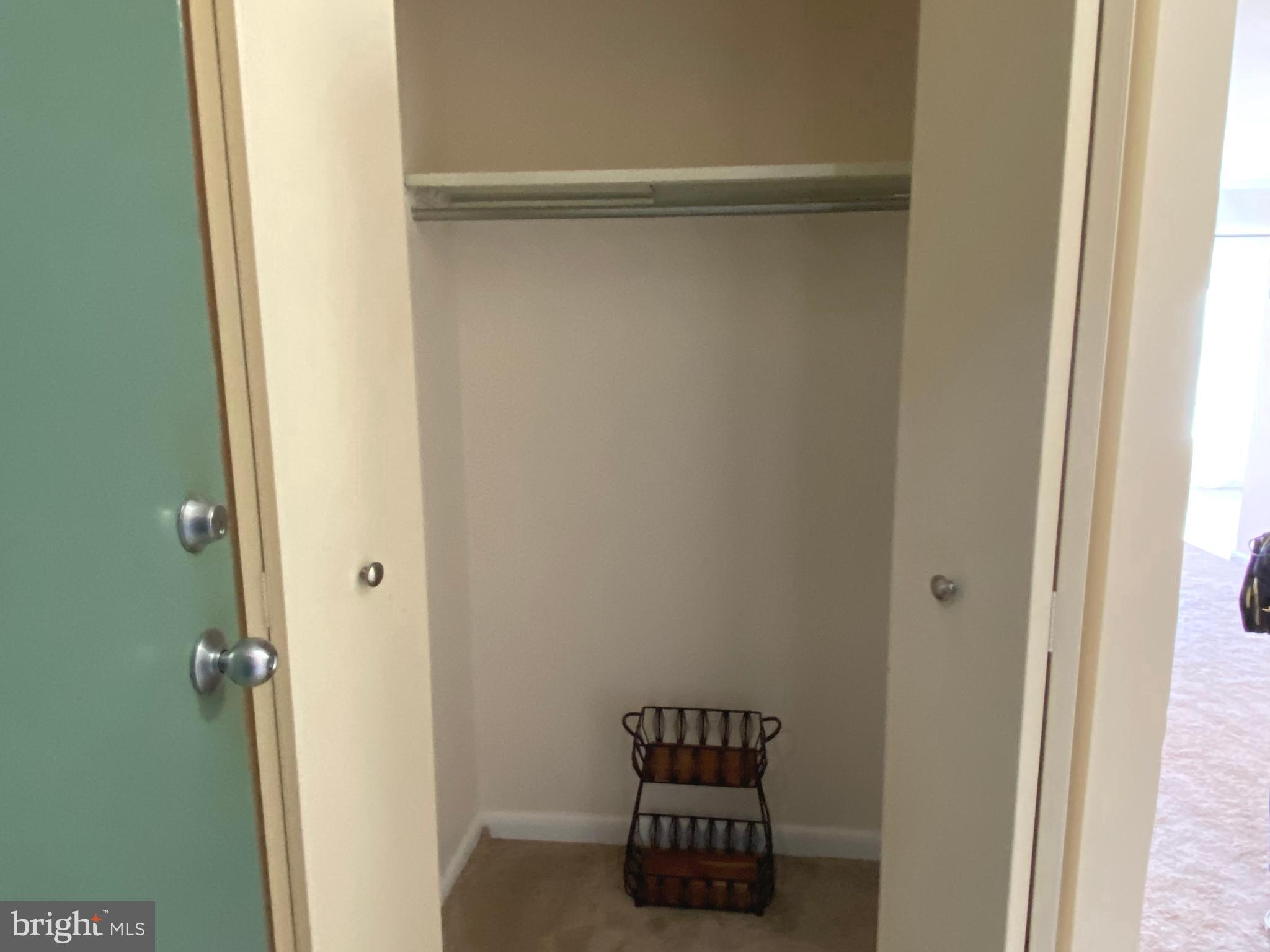 HUNTING RIDGE CONDOMINIUM - Residential