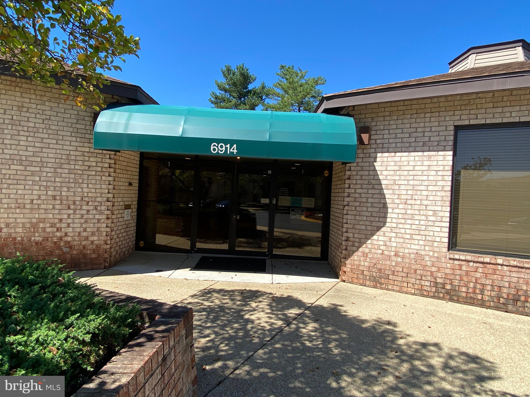 HUNTING RIDGE CONDOMINIUM - Residential