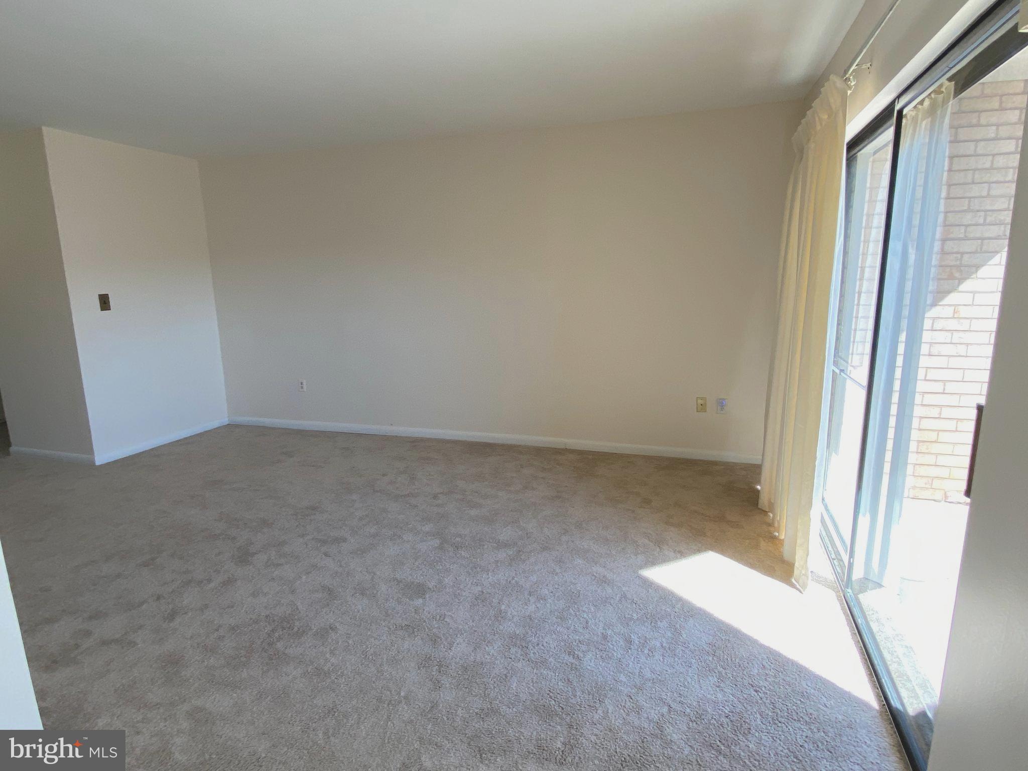 HUNTING RIDGE CONDOMINIUM - Residential