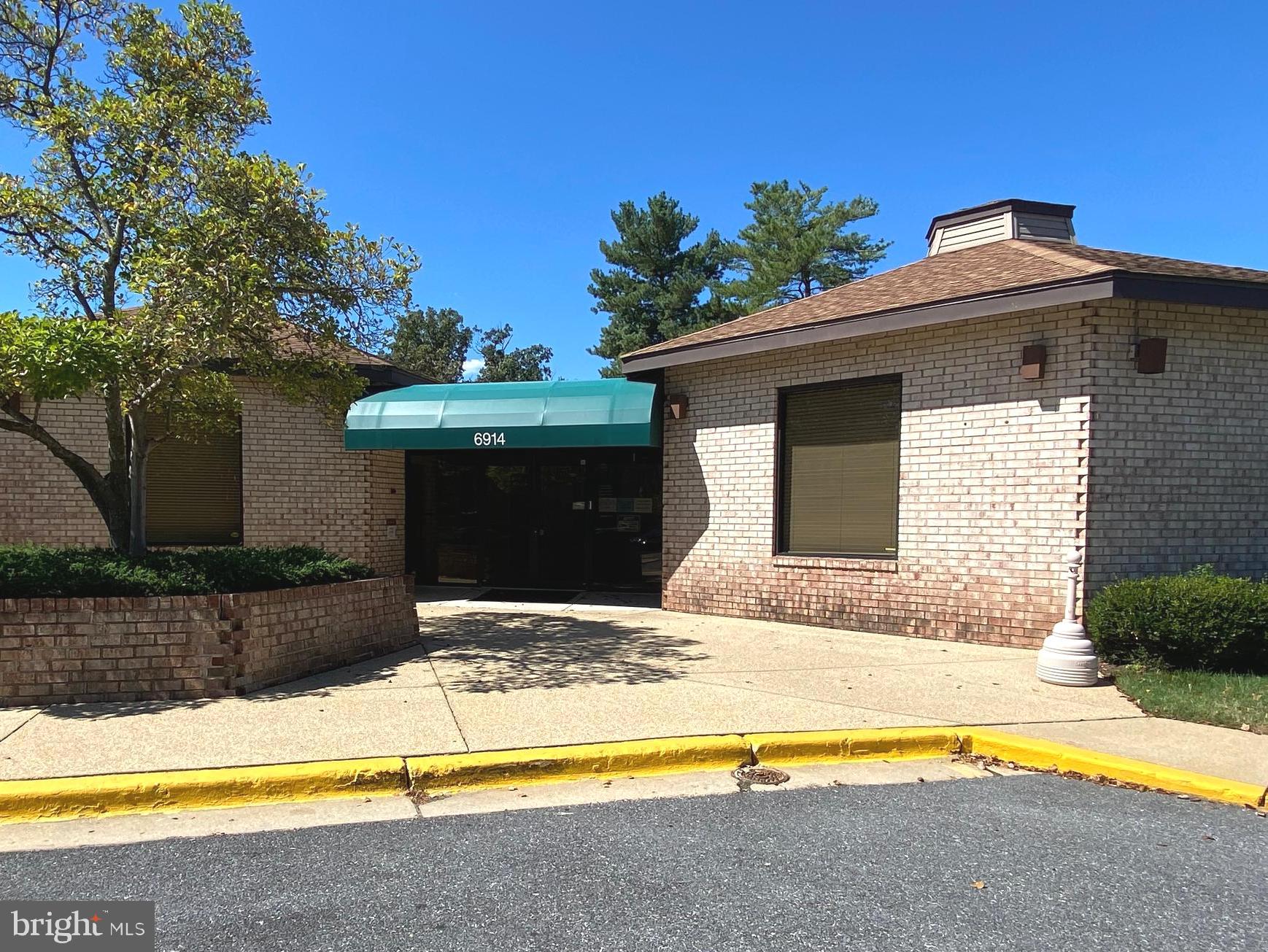 HUNTING RIDGE CONDOMINIUM - Residential