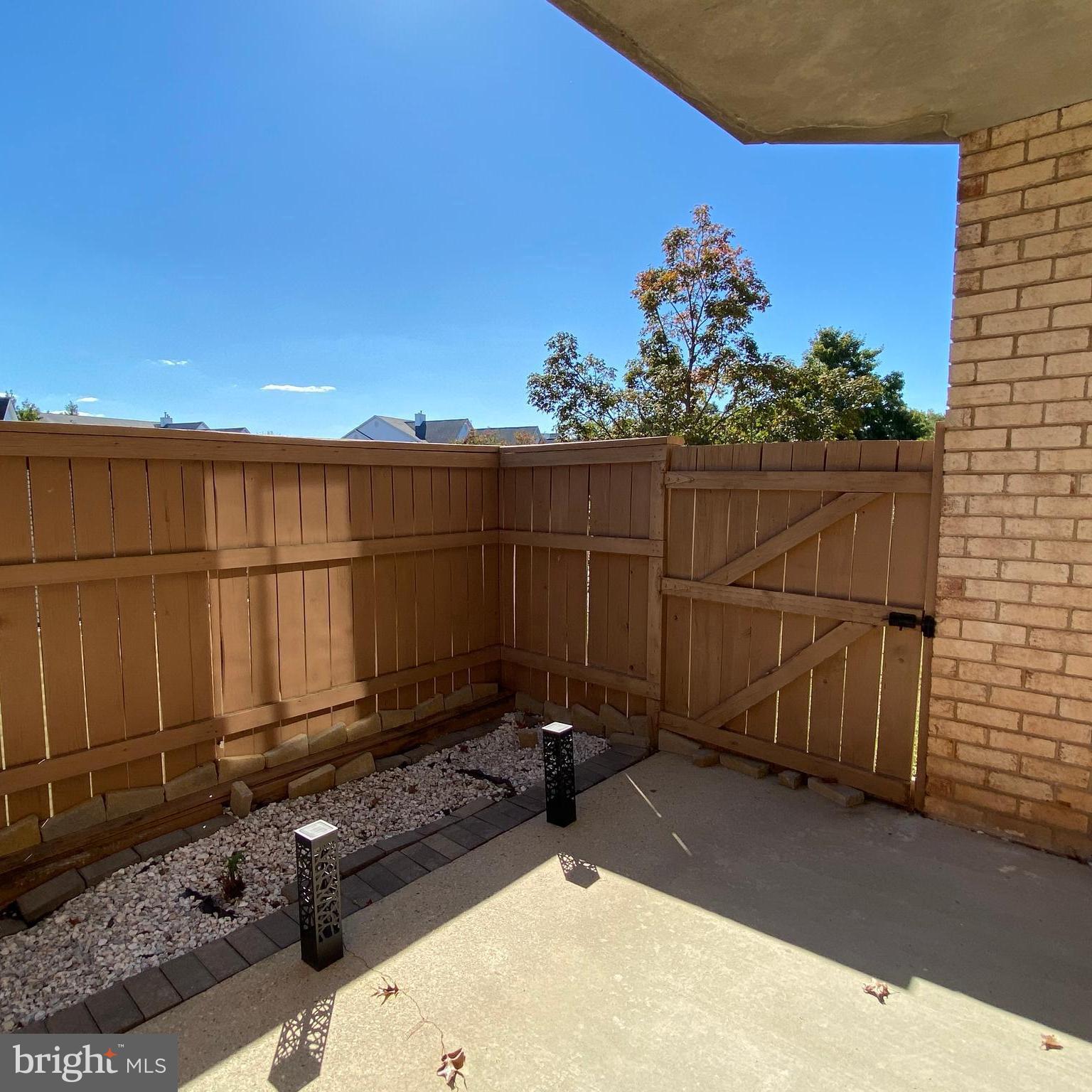 HUNTING RIDGE CONDOMINIUM - Residential