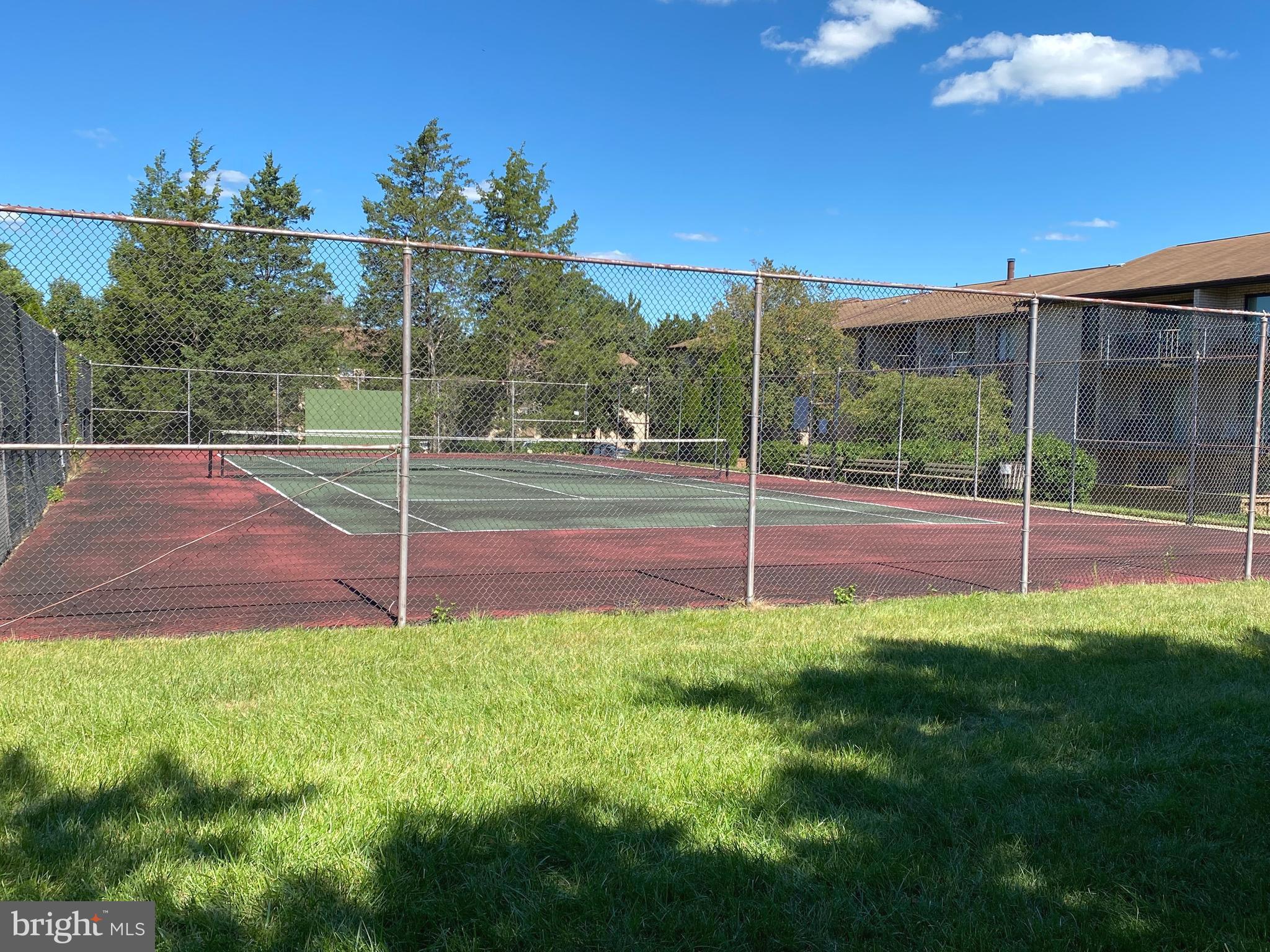 HUNTING RIDGE CONDOMINIUM - Residential