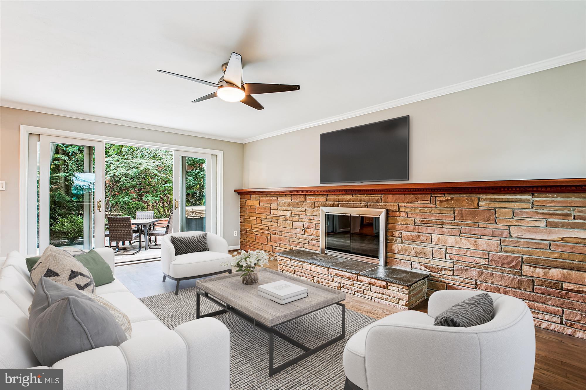 ARLINGTON RIDGE - Residential