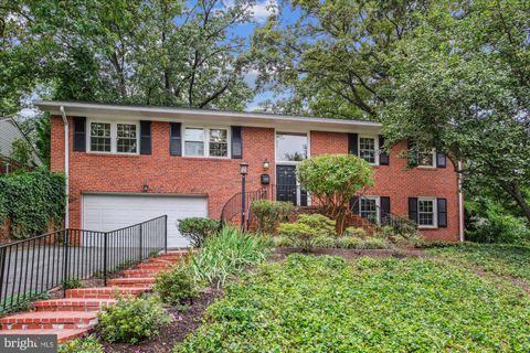 2322 S PIERCE STREET S ARLINGTON VA 22202