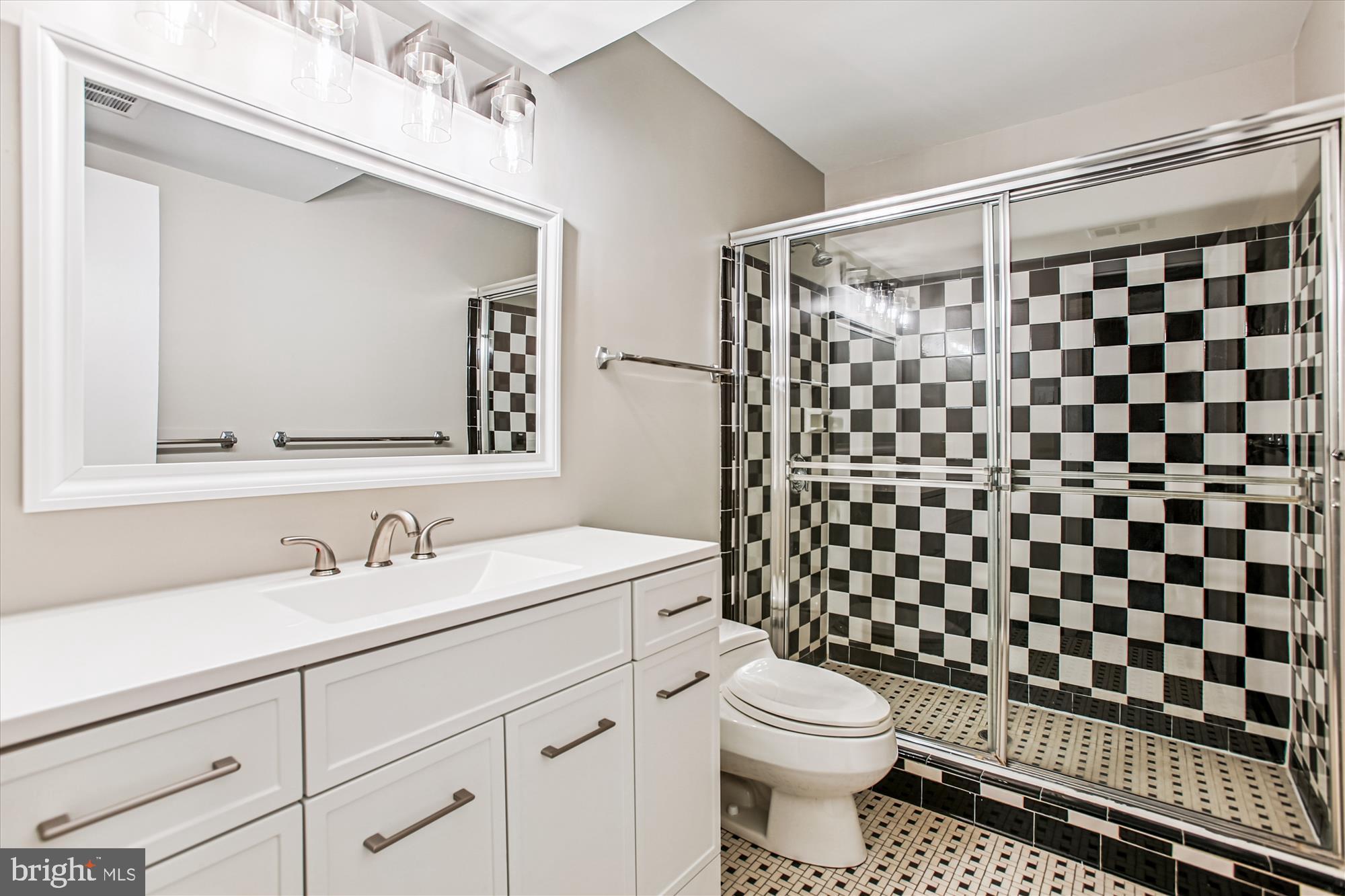 ARLINGTON RIDGE - Residential