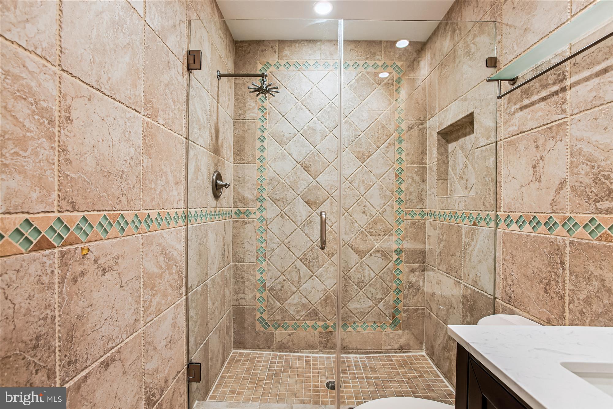 ARLINGTON RIDGE - Residential