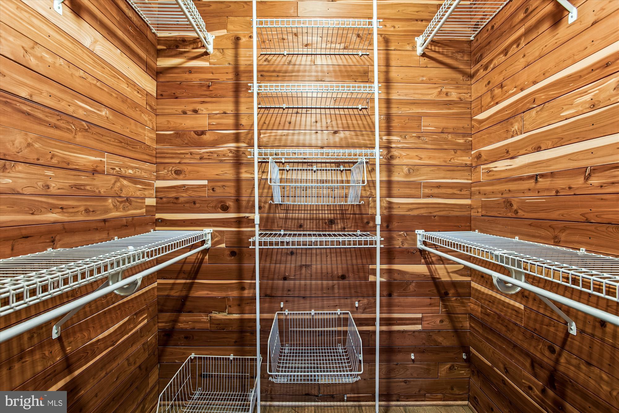 ARLINGTON RIDGE - Residential