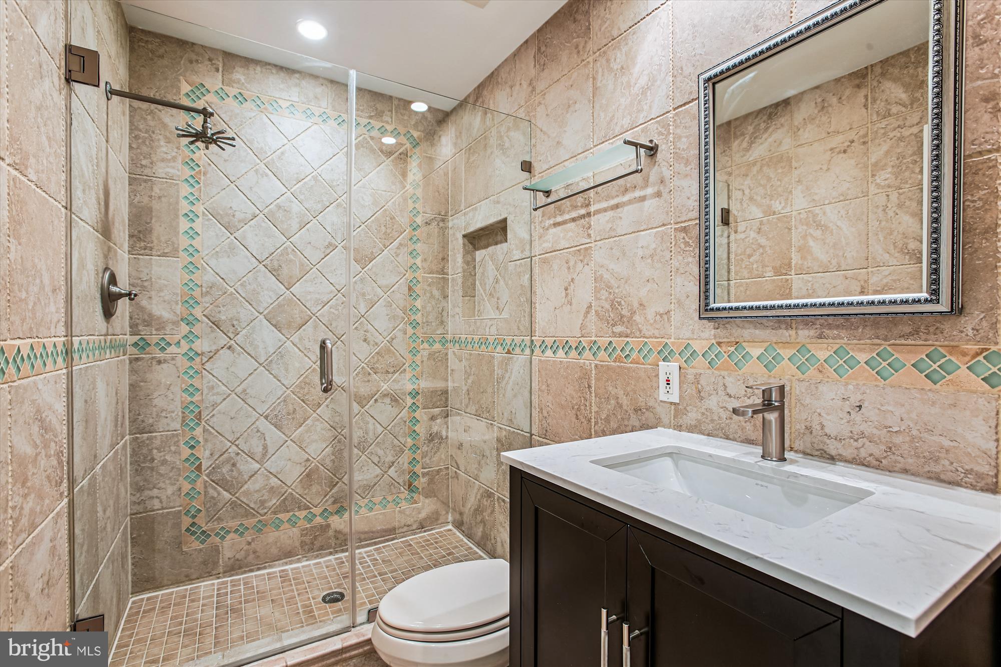 ARLINGTON RIDGE - Residential