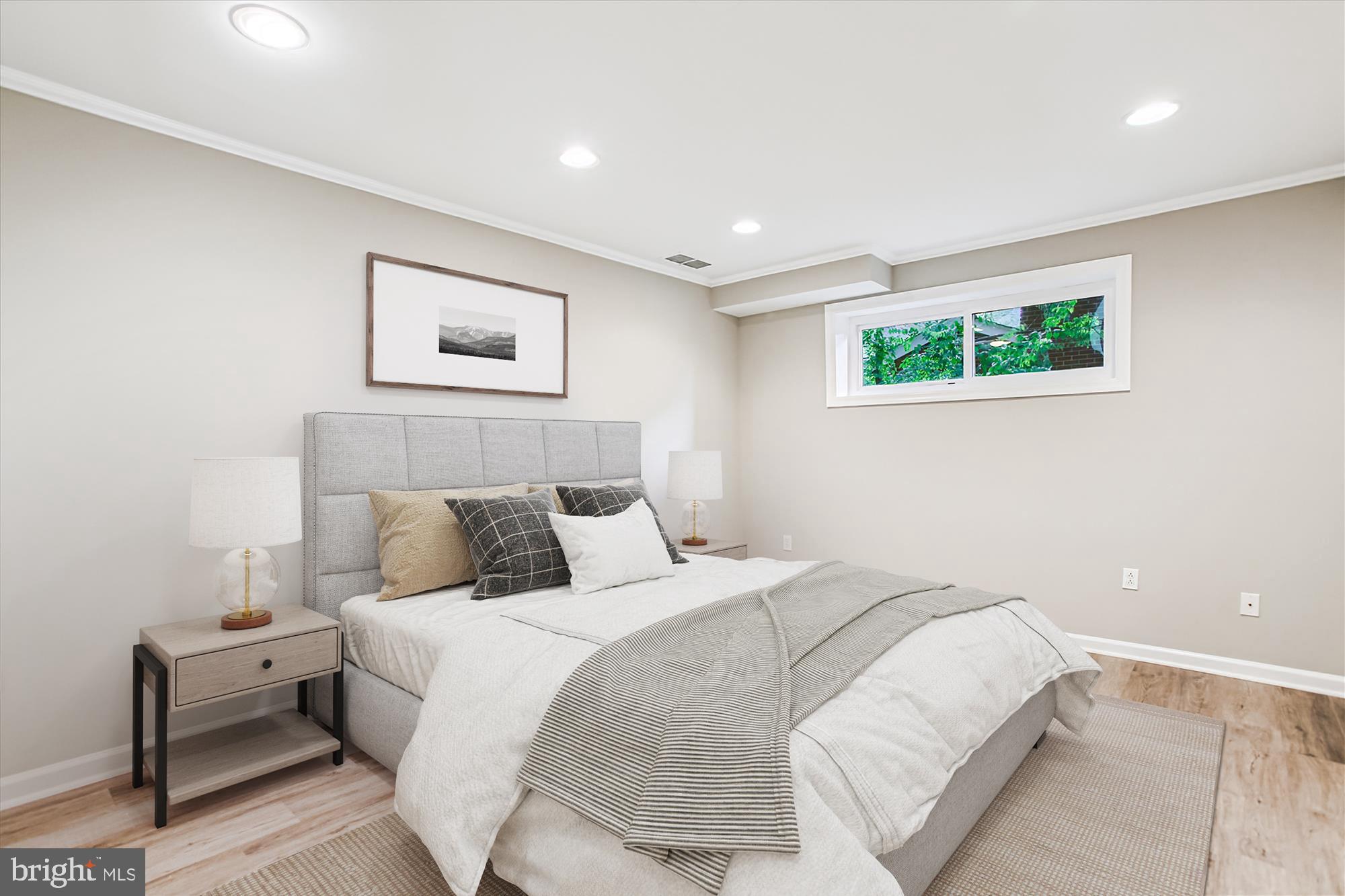 ARLINGTON RIDGE - Residential