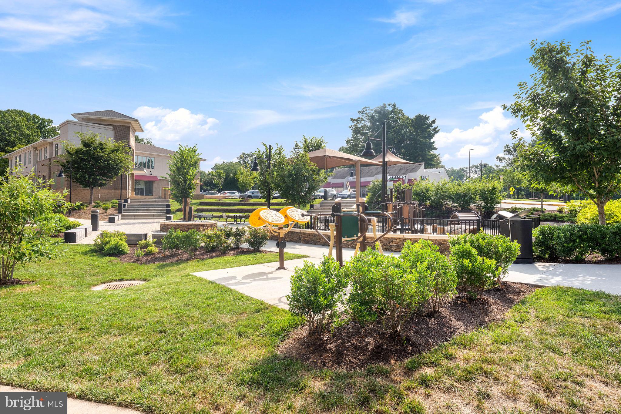 TALL OAKS - Residential