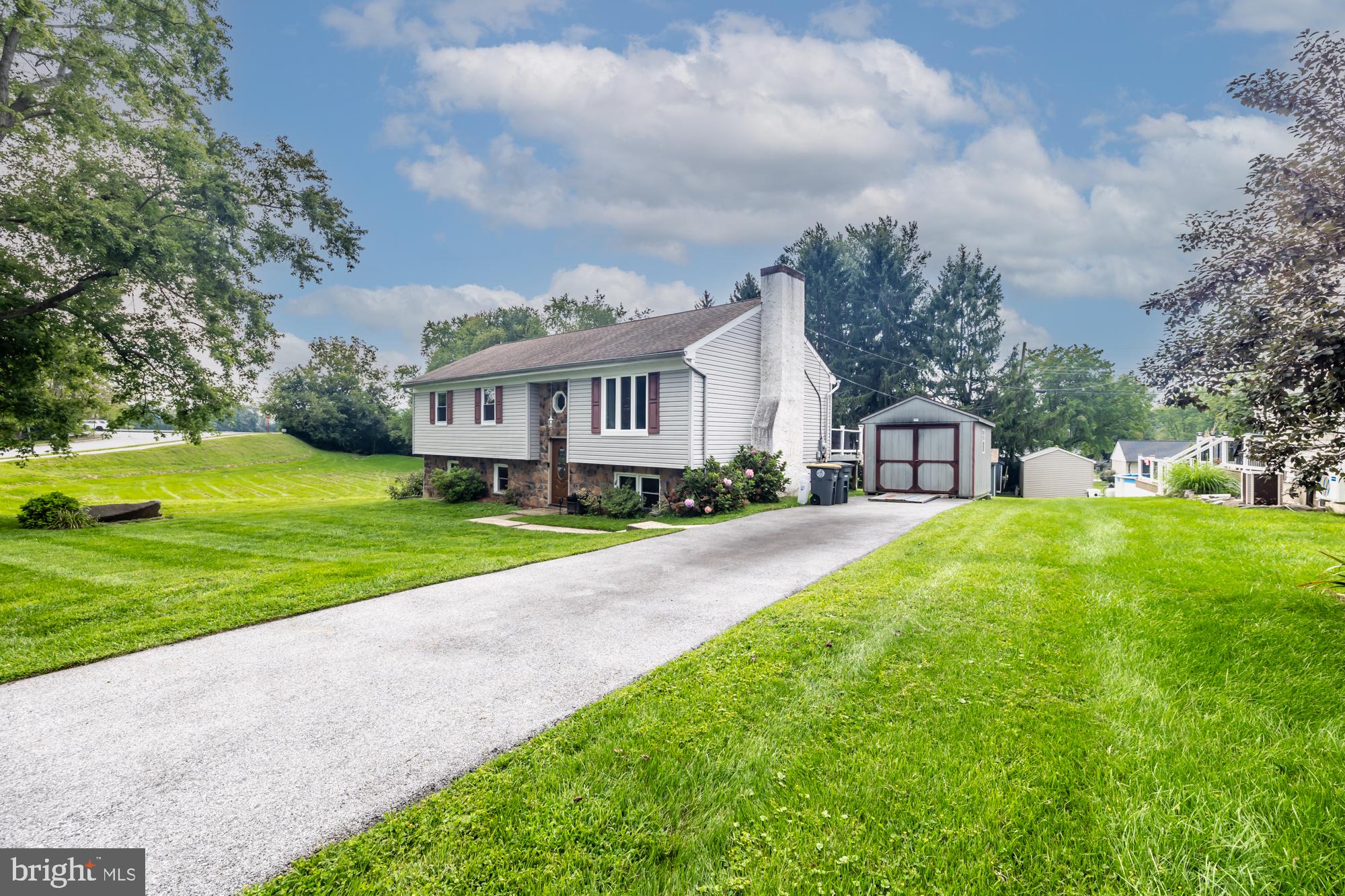 430 FARMHOUSE ROAD