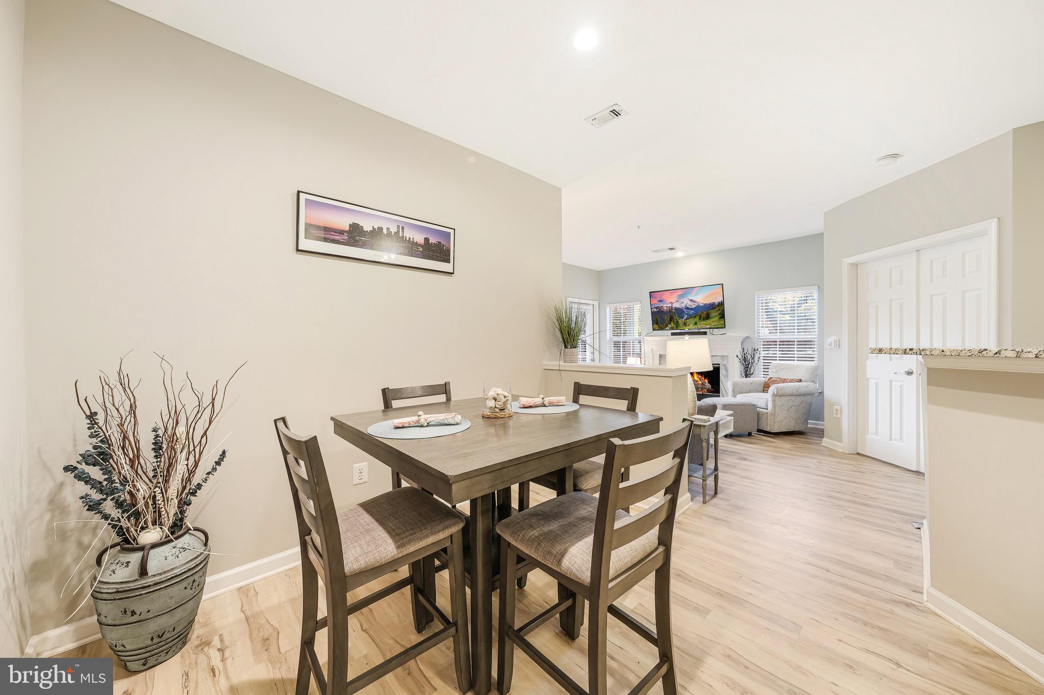 EDGEWATER AT TOWN CENTER - Residential