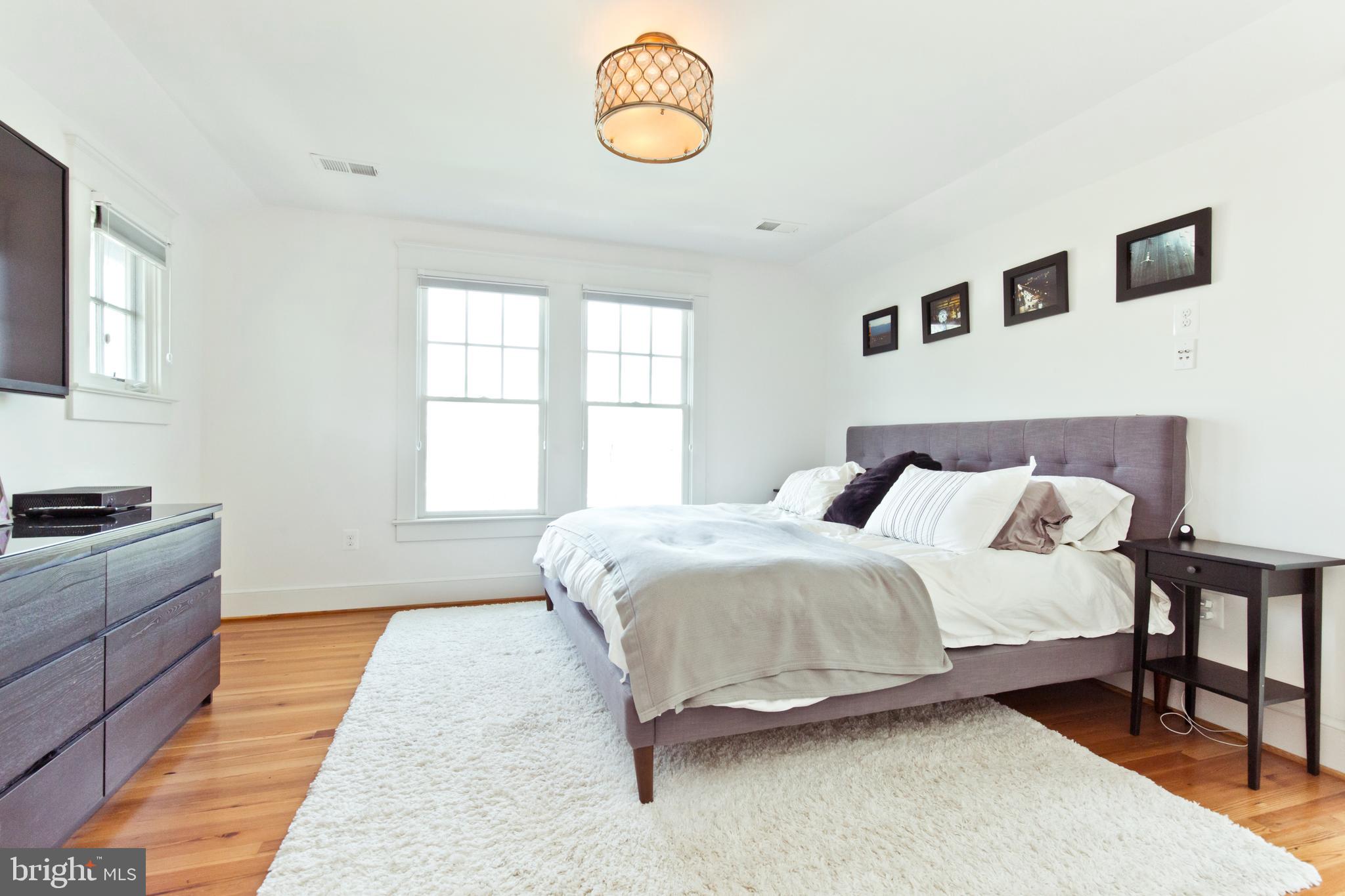 LYON PARK - Residential